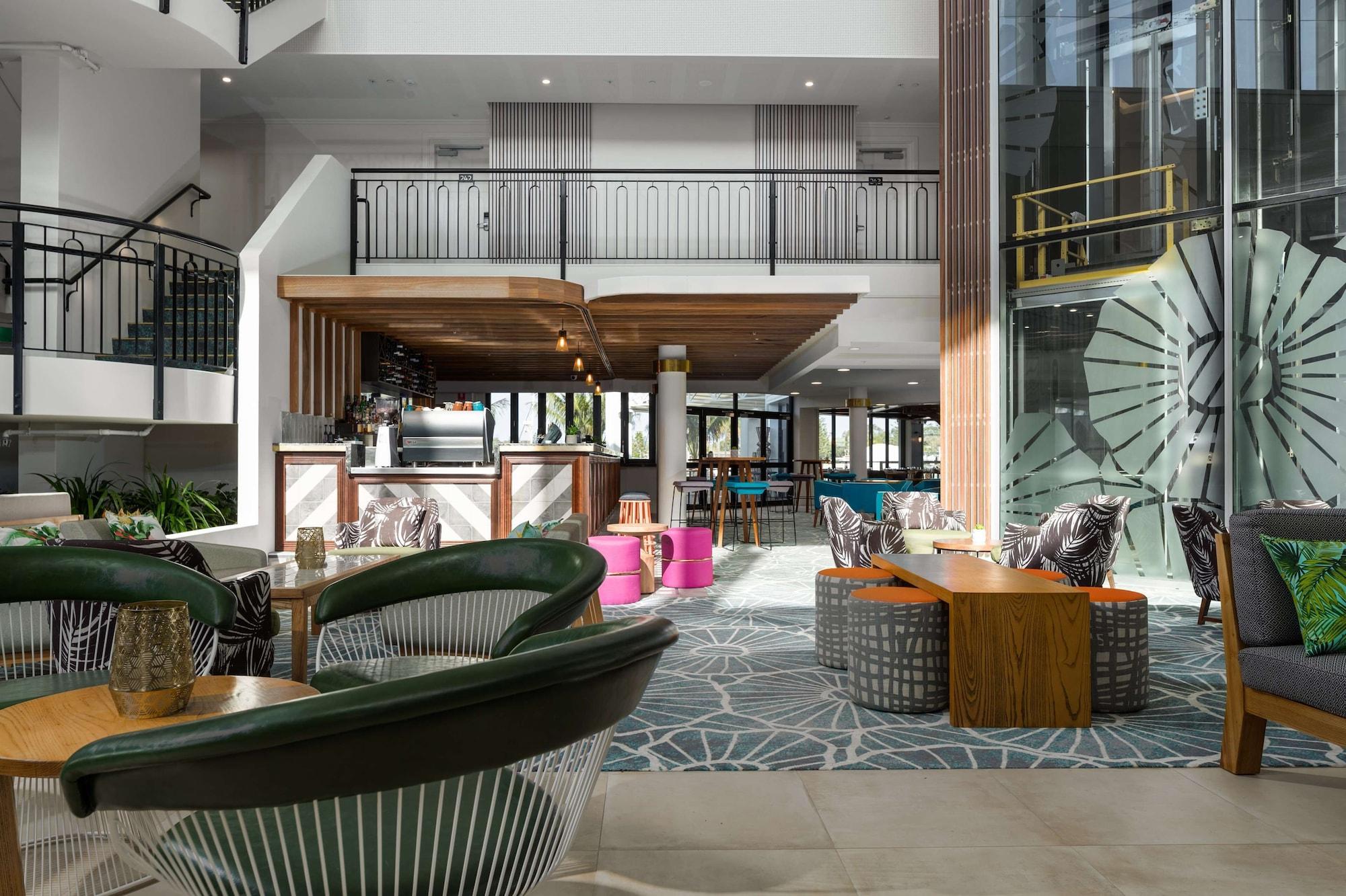 Vista Lobby Sails Port Macquarie - By Rydges
