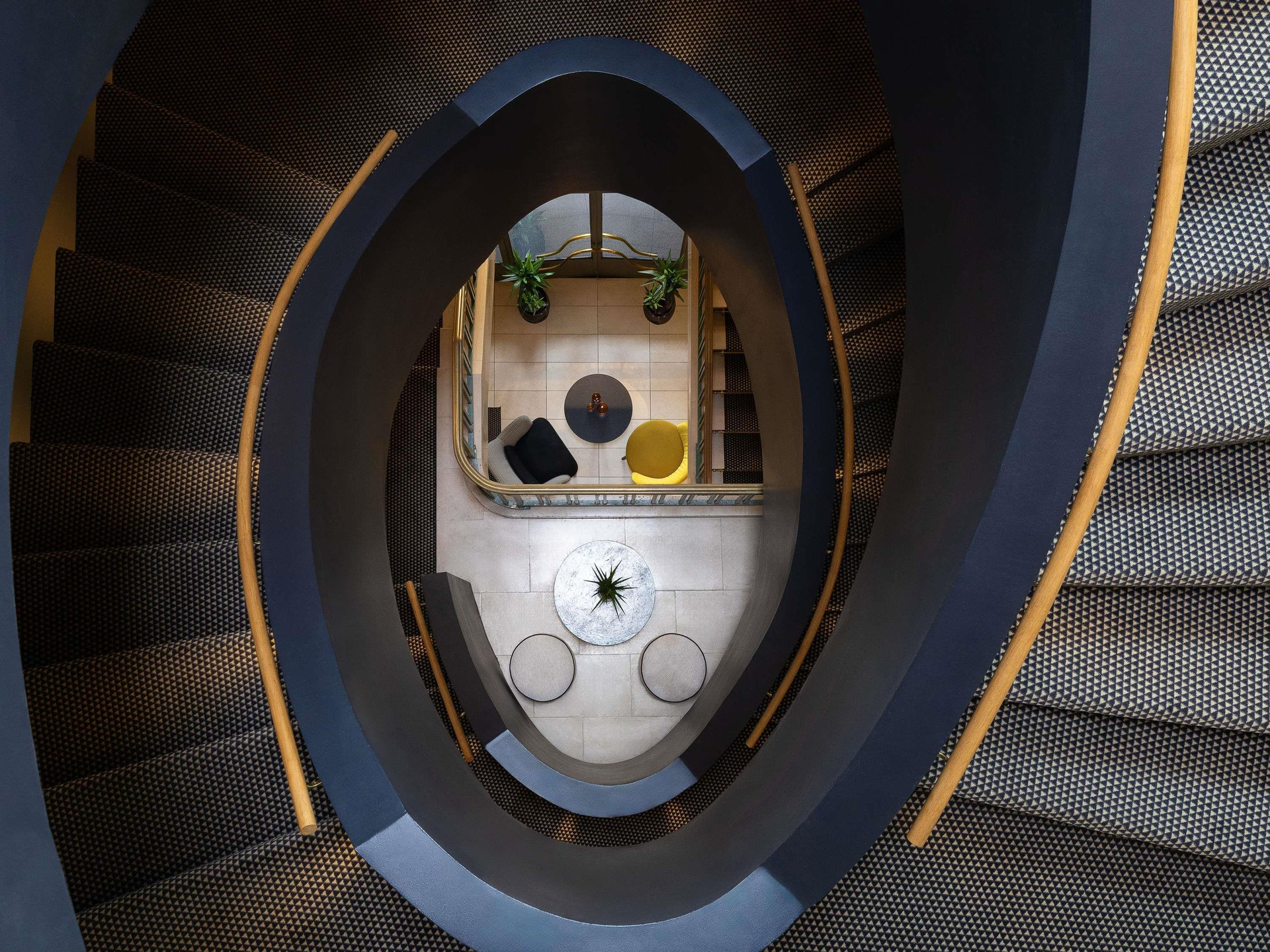 Varios Mercure Luxembourg off Kirchberg