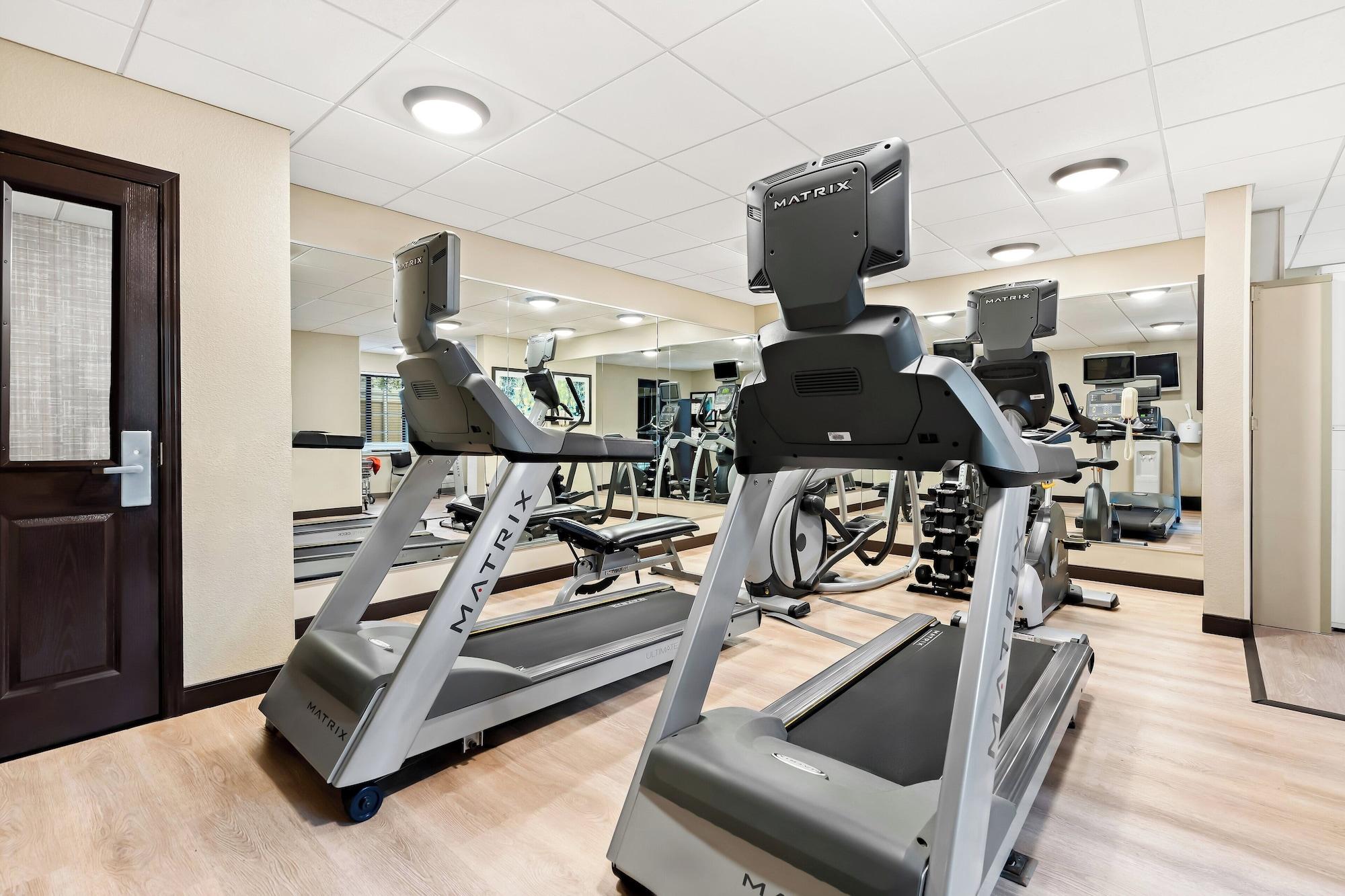 Gimnasio Staybridge Suites Cincinnati North by IHG