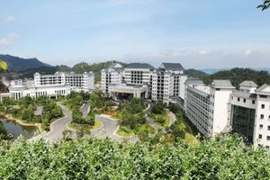 Alojamiento - Heyuan Mels Welton Evergreen Lake Hotel