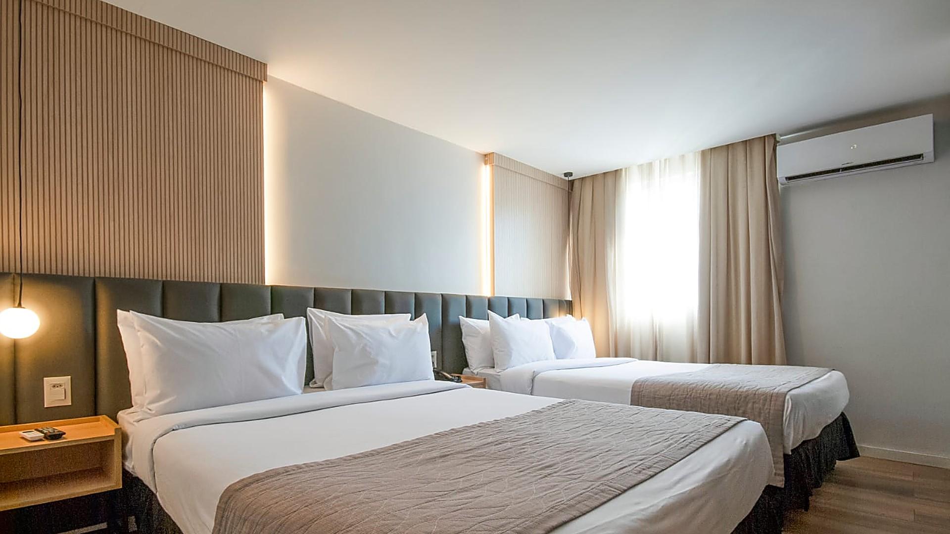 Camas Regency Copacabana Hotel