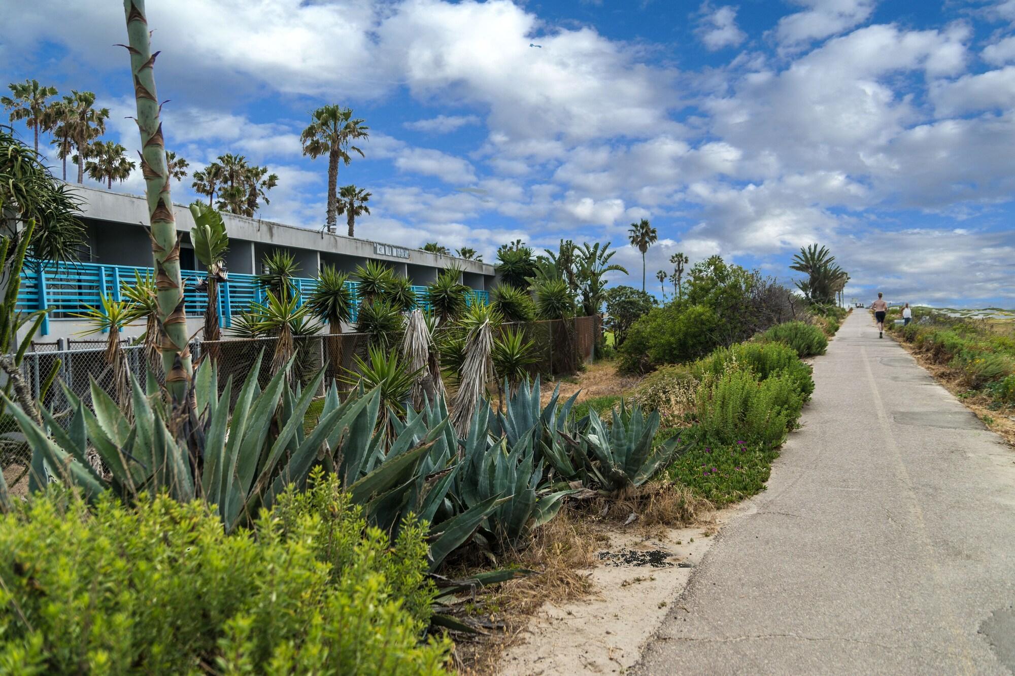 Vista Exterior Ocean Villa Inn