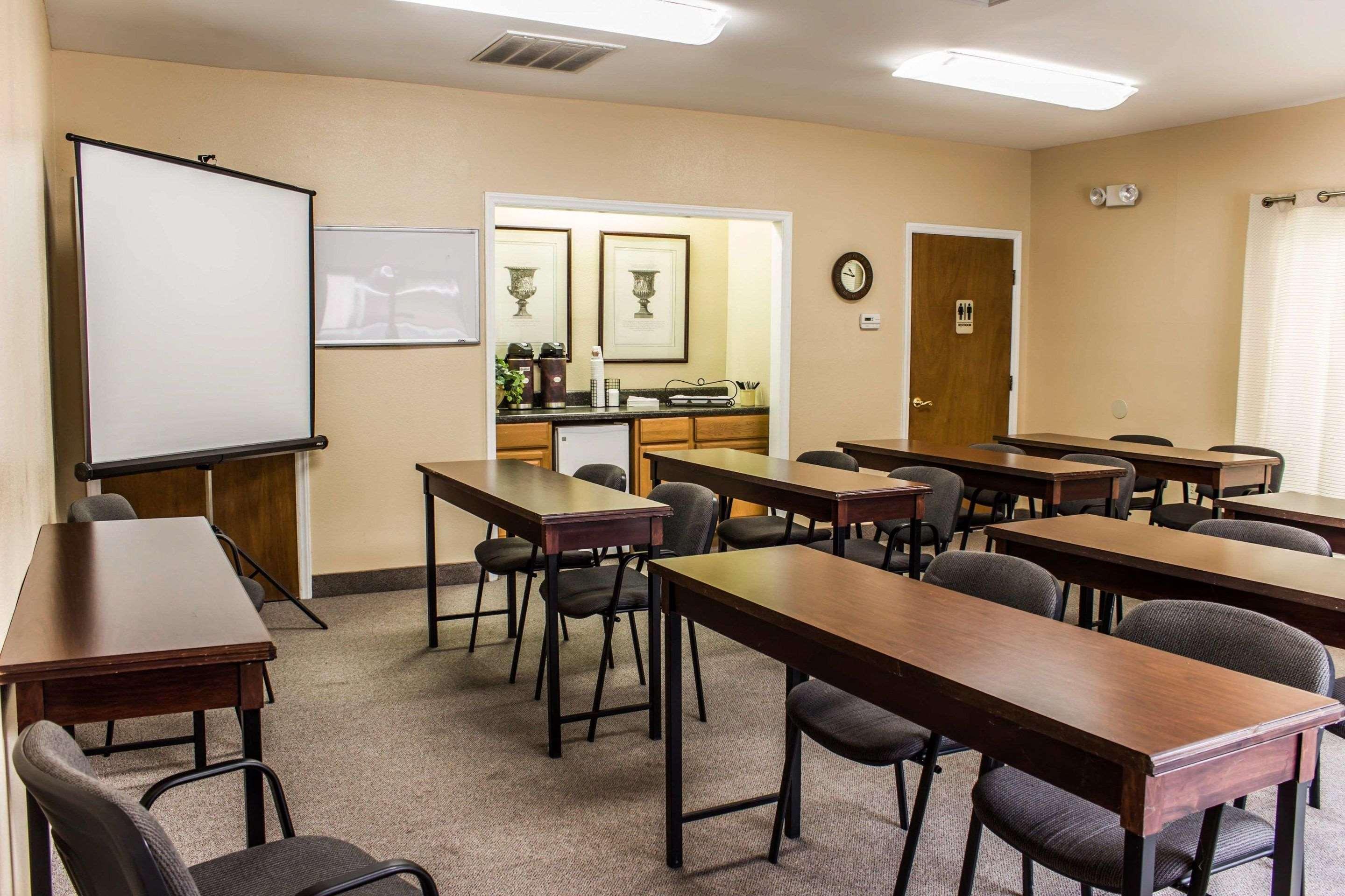 Centro de Negocios Quality Inn Kinston