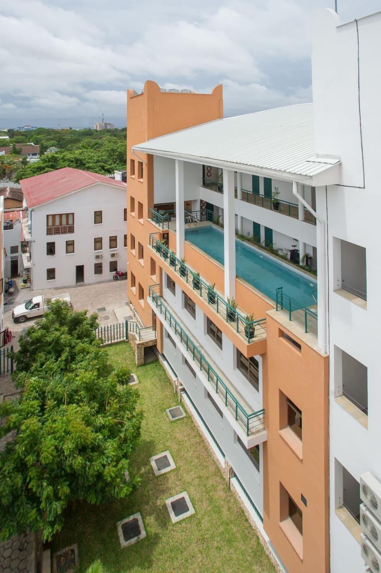 Vista Exterior The Oyster Bay Hotel Suites