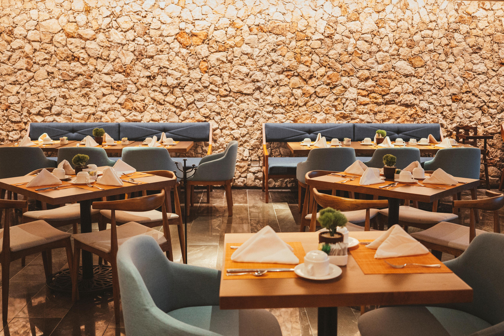 Restaurant Villa Mercedes Merida, Curio Collection by Hilton