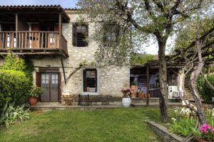 Alquiler Vacacional - Traditional, stonebuilt, 1930s, renovated cottage with sunset, sea view.