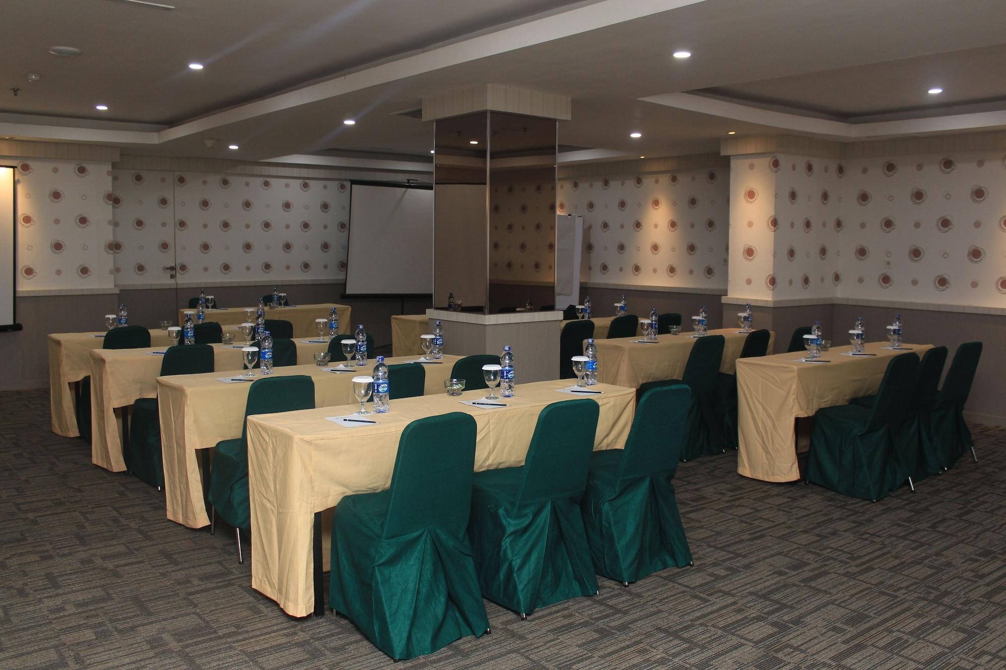 Sala de Reuniones Swiss-Belinn Medan