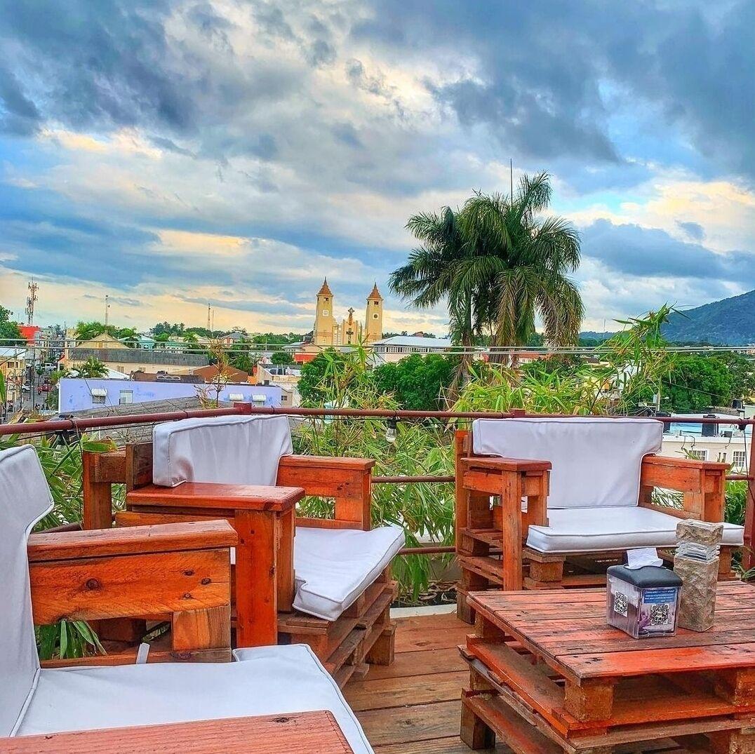 Varios Dinasty Hotel