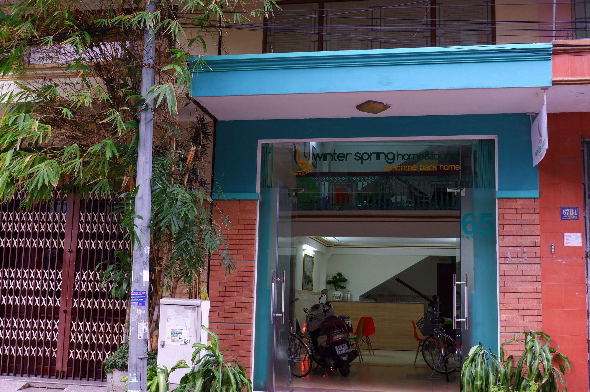 Vista Exterior Winter Spring Home & Tourist - Hostel