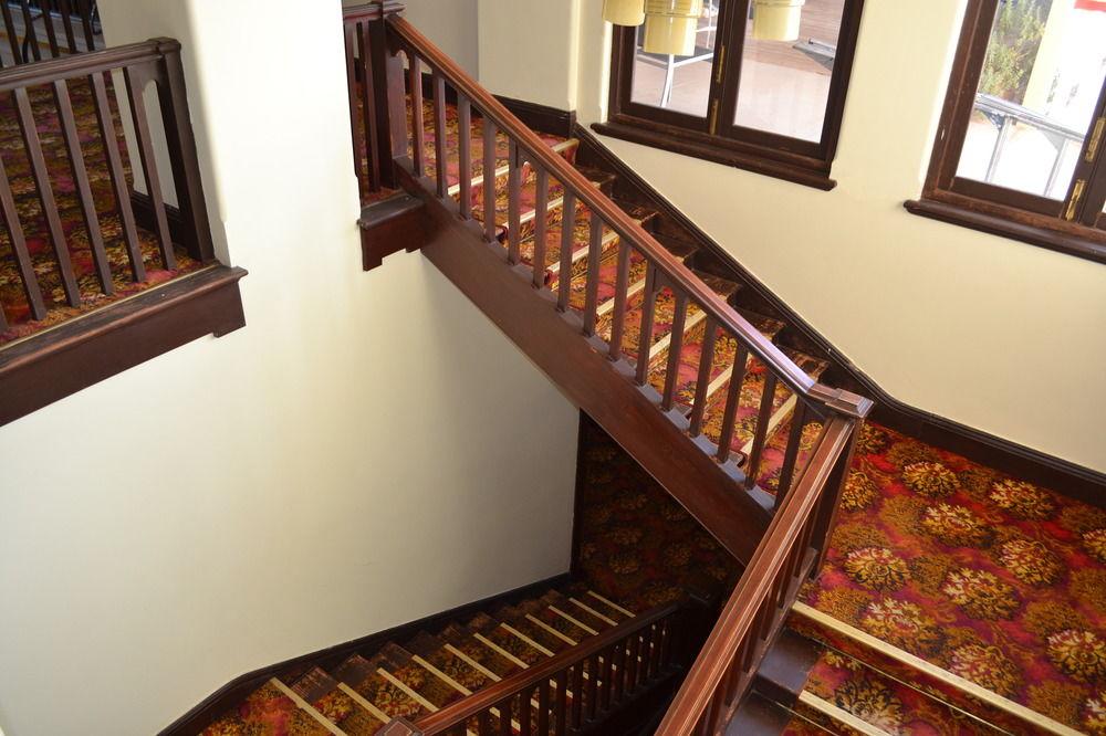 Varios Historic Hydro Motor Inn