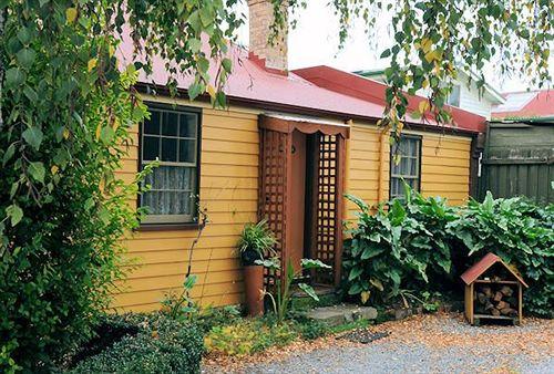 Alice's Cottages by null