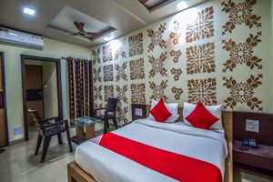 Alojamiento - OYO 15180 Kavita Inn