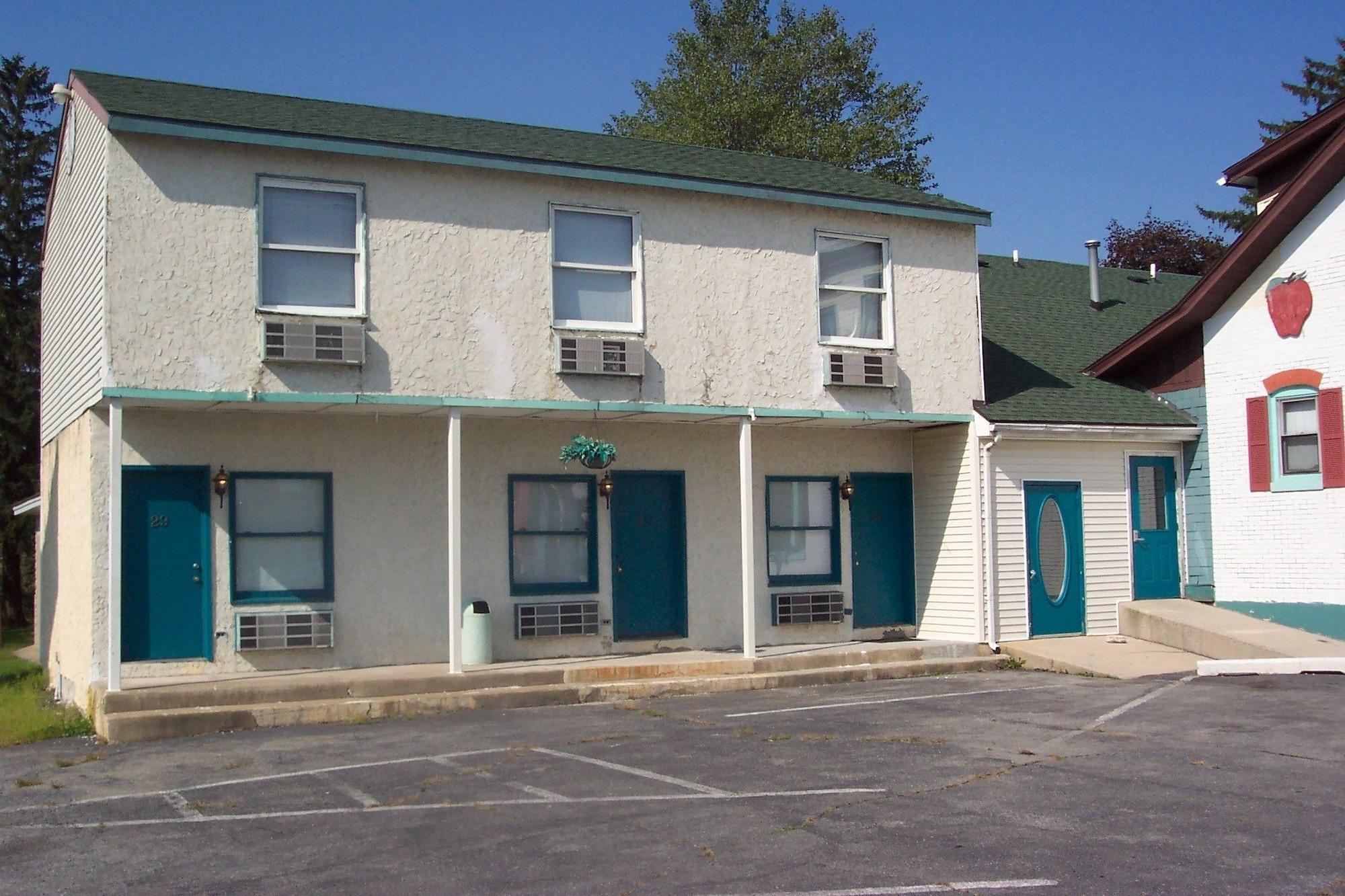 Vista Exterior Budget Inn Frackville