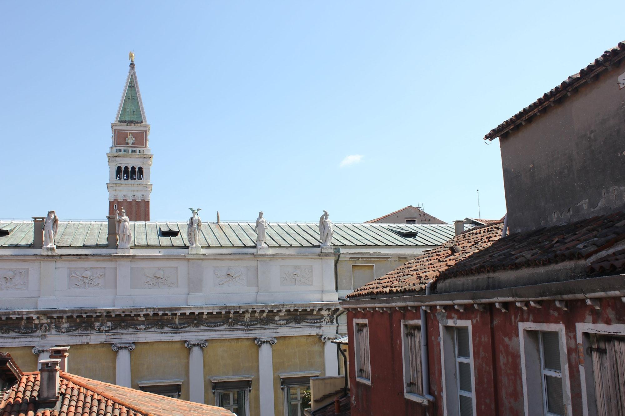 Vista Exterior Hotel Casanova Venezia
