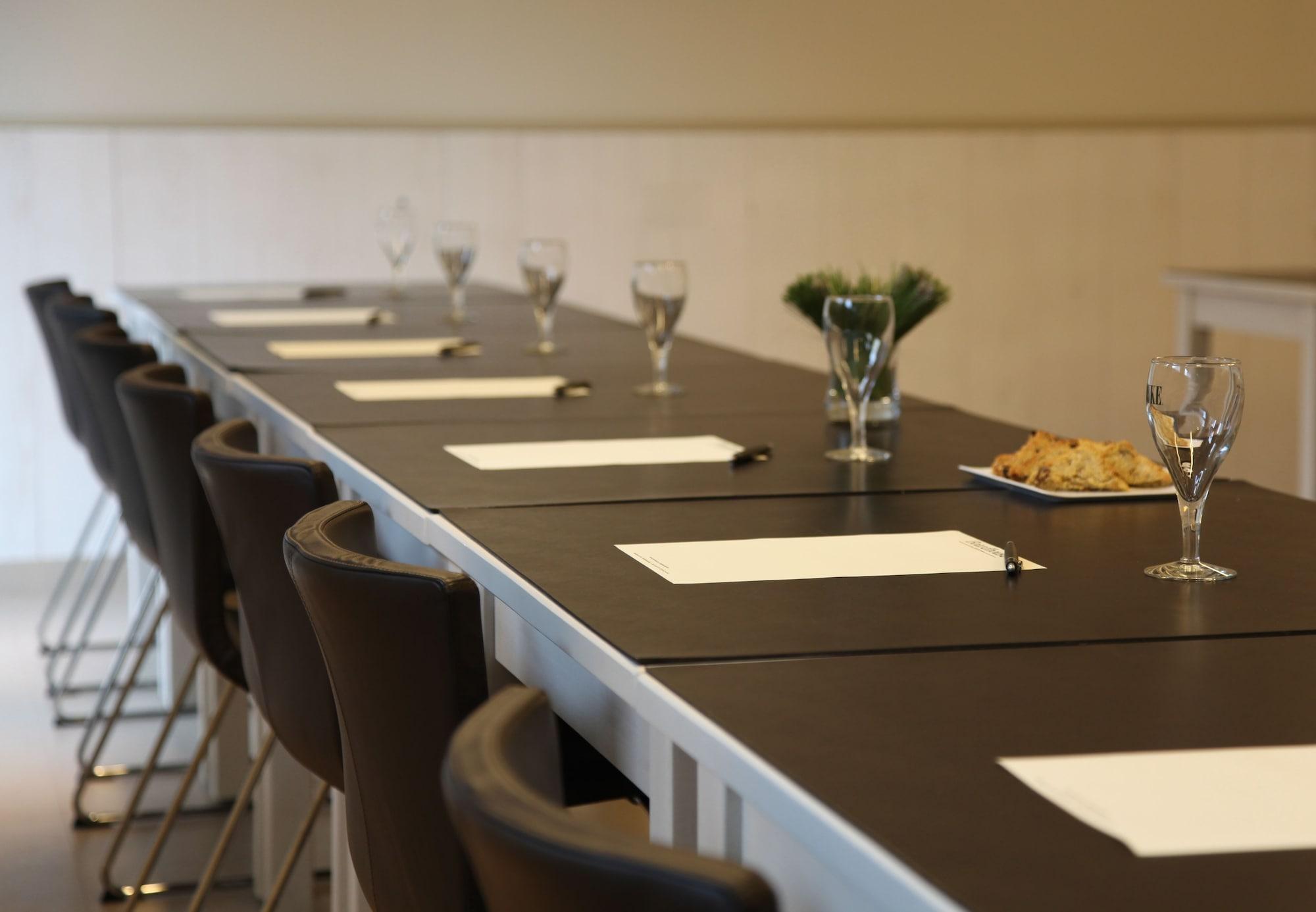 Sala de Reuniones Boardhouse