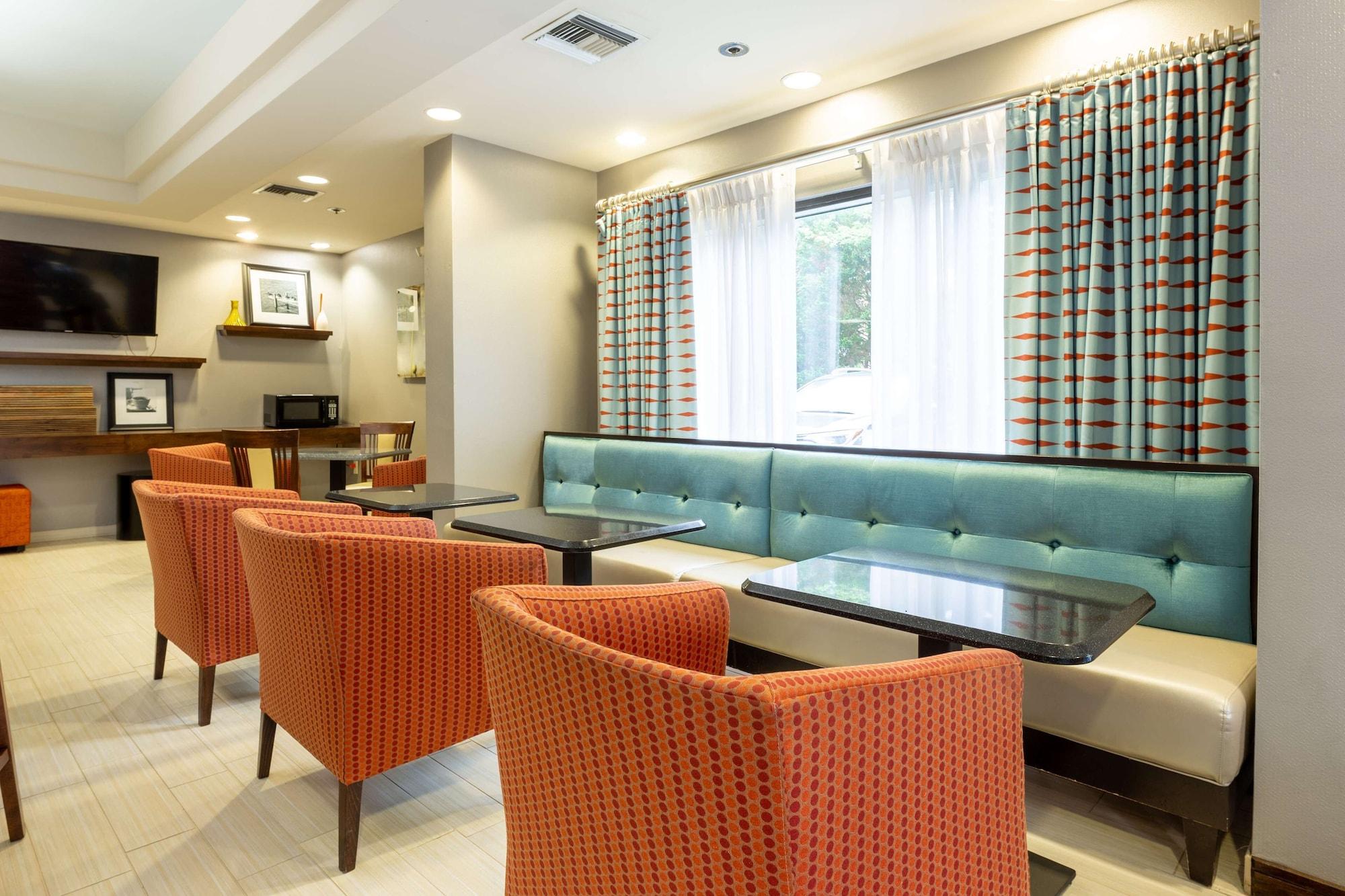 Vista Lobby Hampton Inn Columbia I-26/Harbison Blvd.