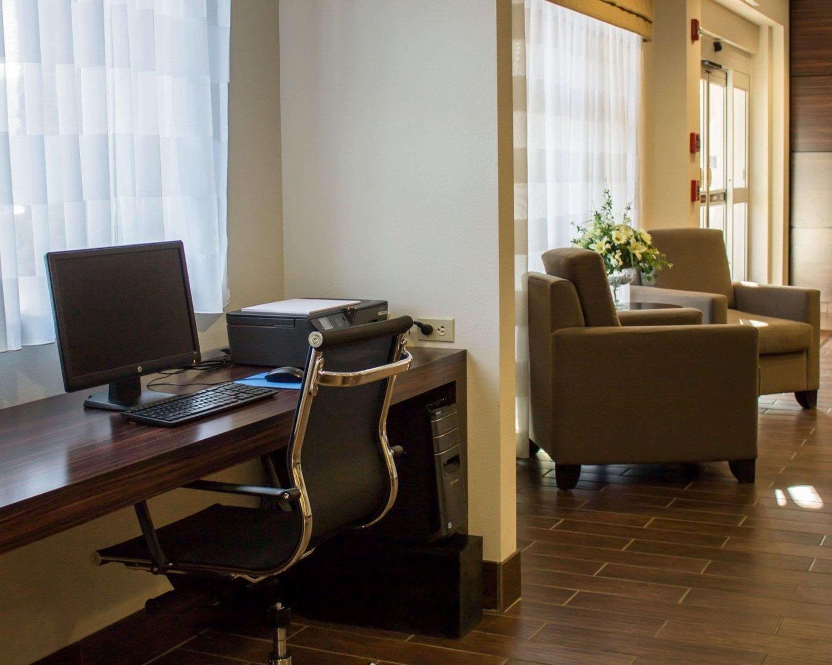 Centro de Negocios Sleep Inn & Suites Moundsville