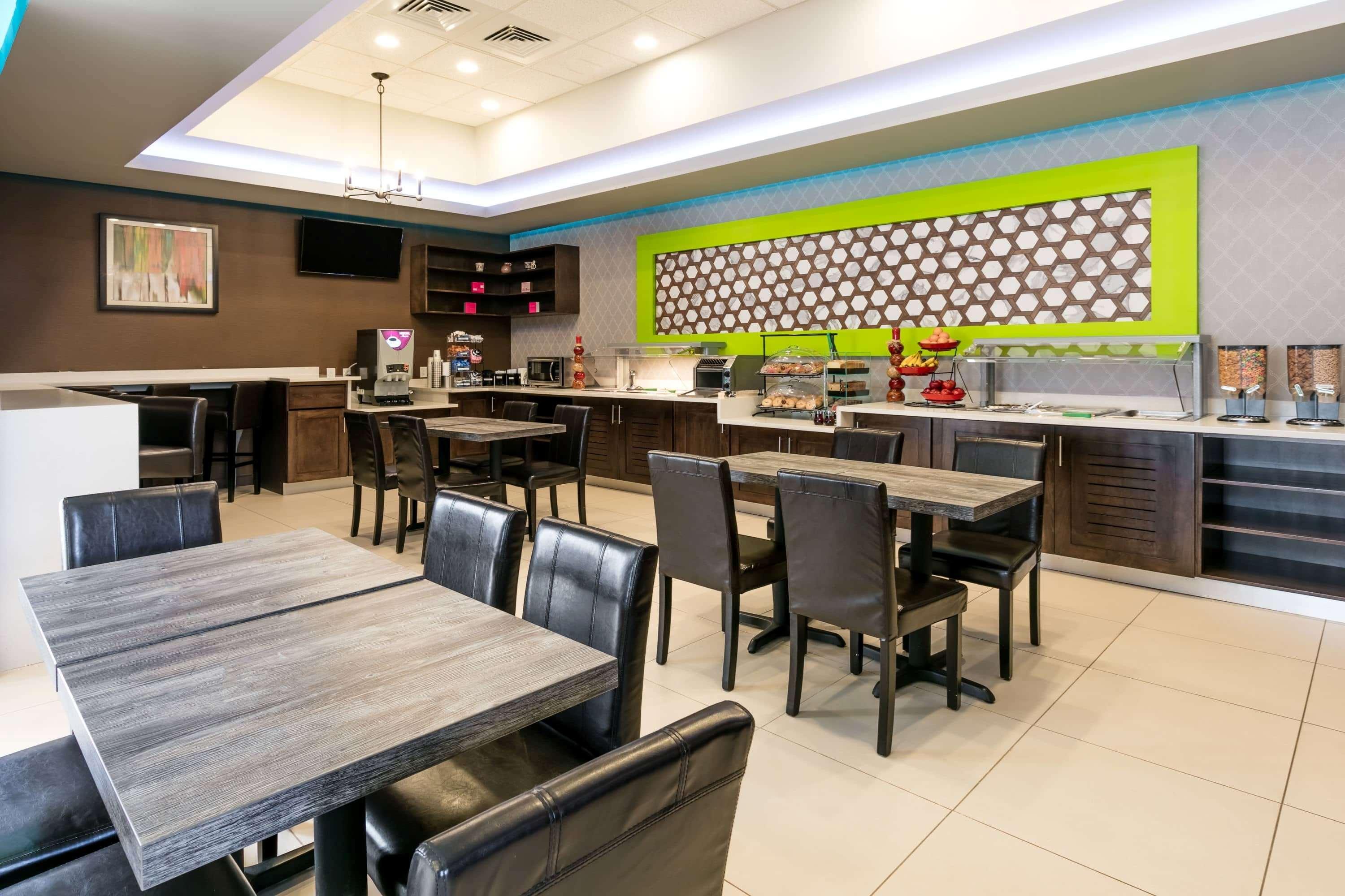 Restaurant Ramada by Wyndham El Paso