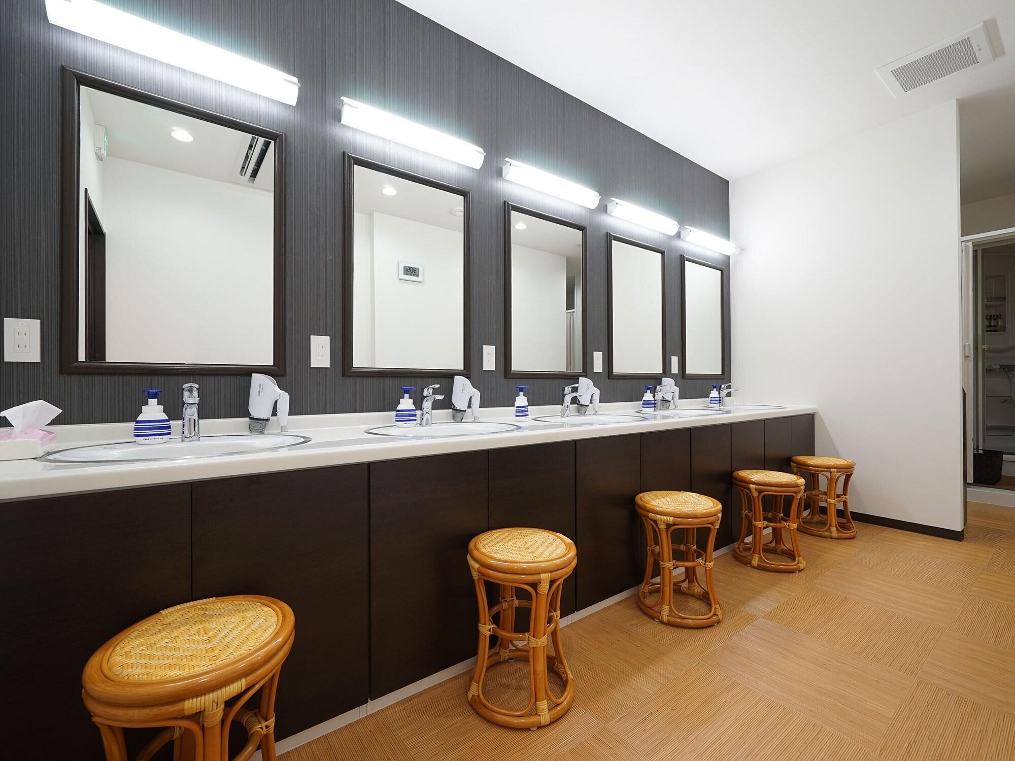 Equipamiento de Habitación WELLCABIN TENJIN - Male Only