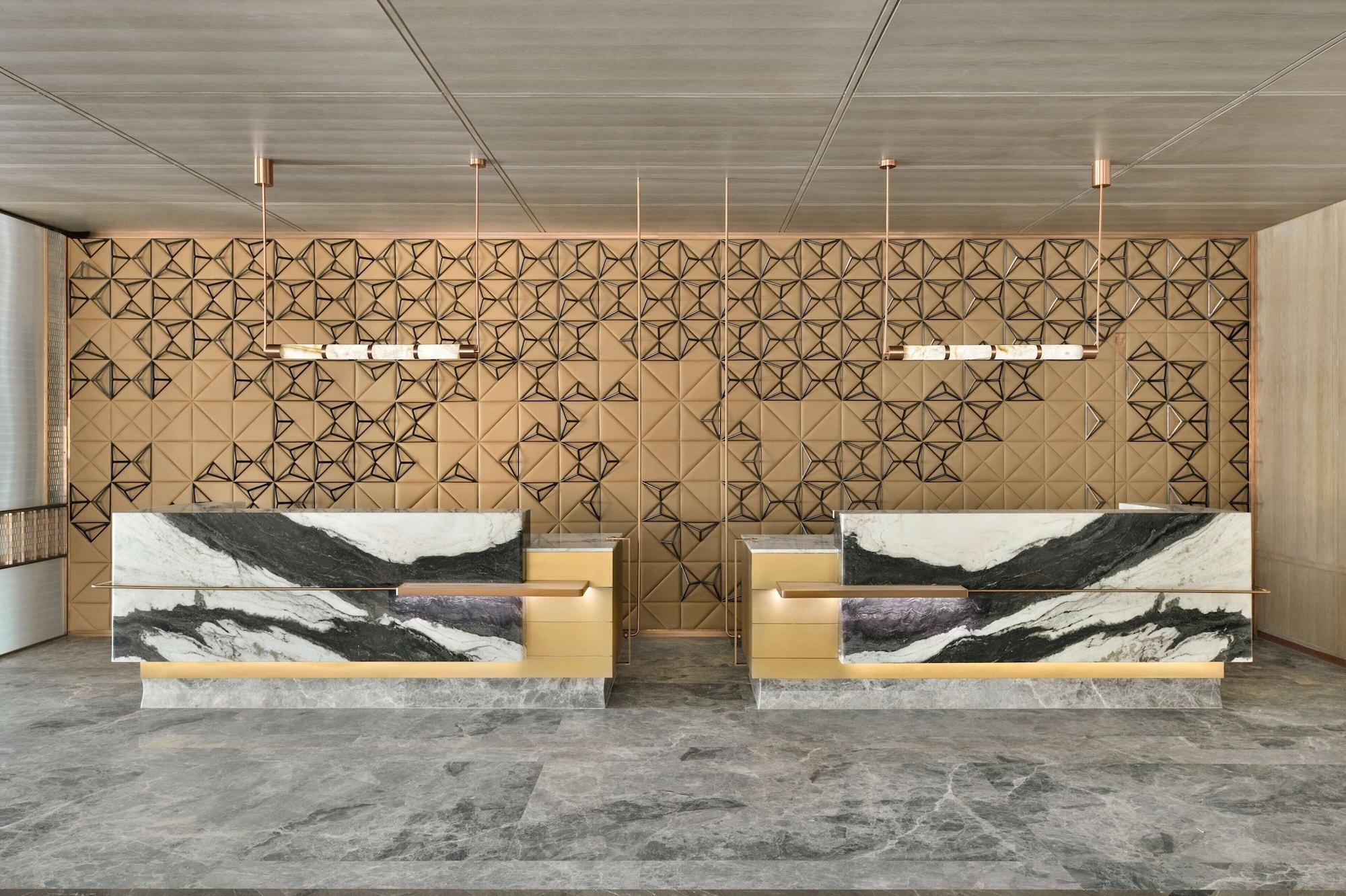 Vista Lobby Navi Mumbai Marriott Hotel