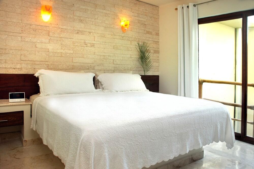 Hotel Maya Villa Condo Hotel