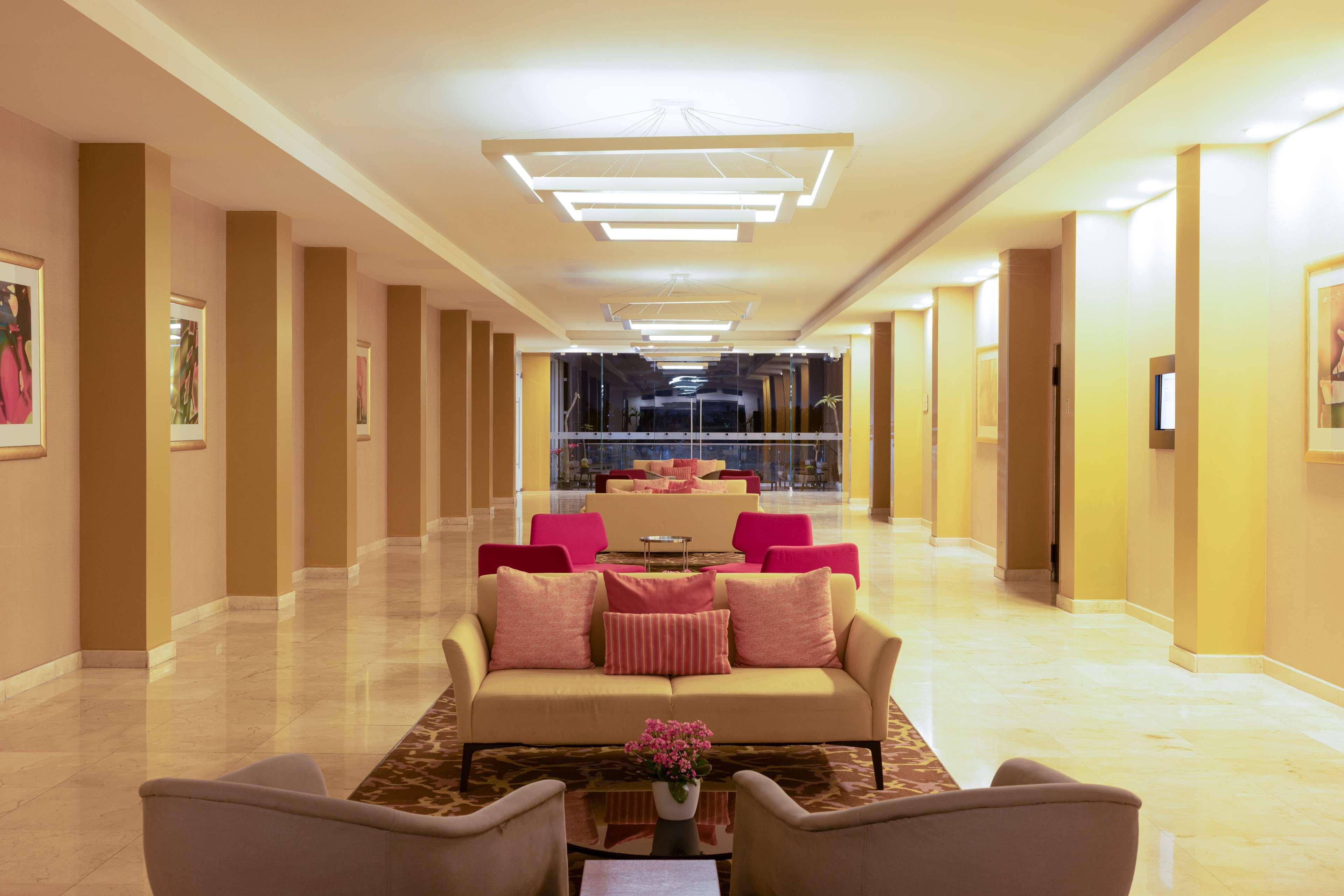 Vista Lobby DoubleTree by Hilton Mazatlan