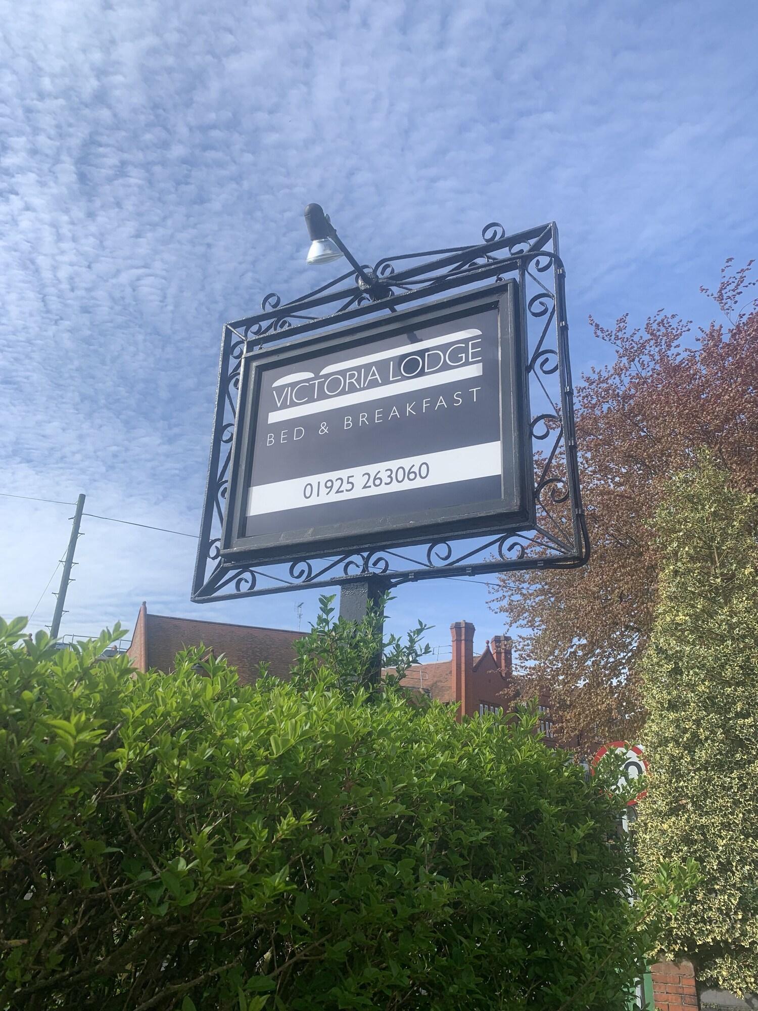 Vista Exterior Victoria Lodge