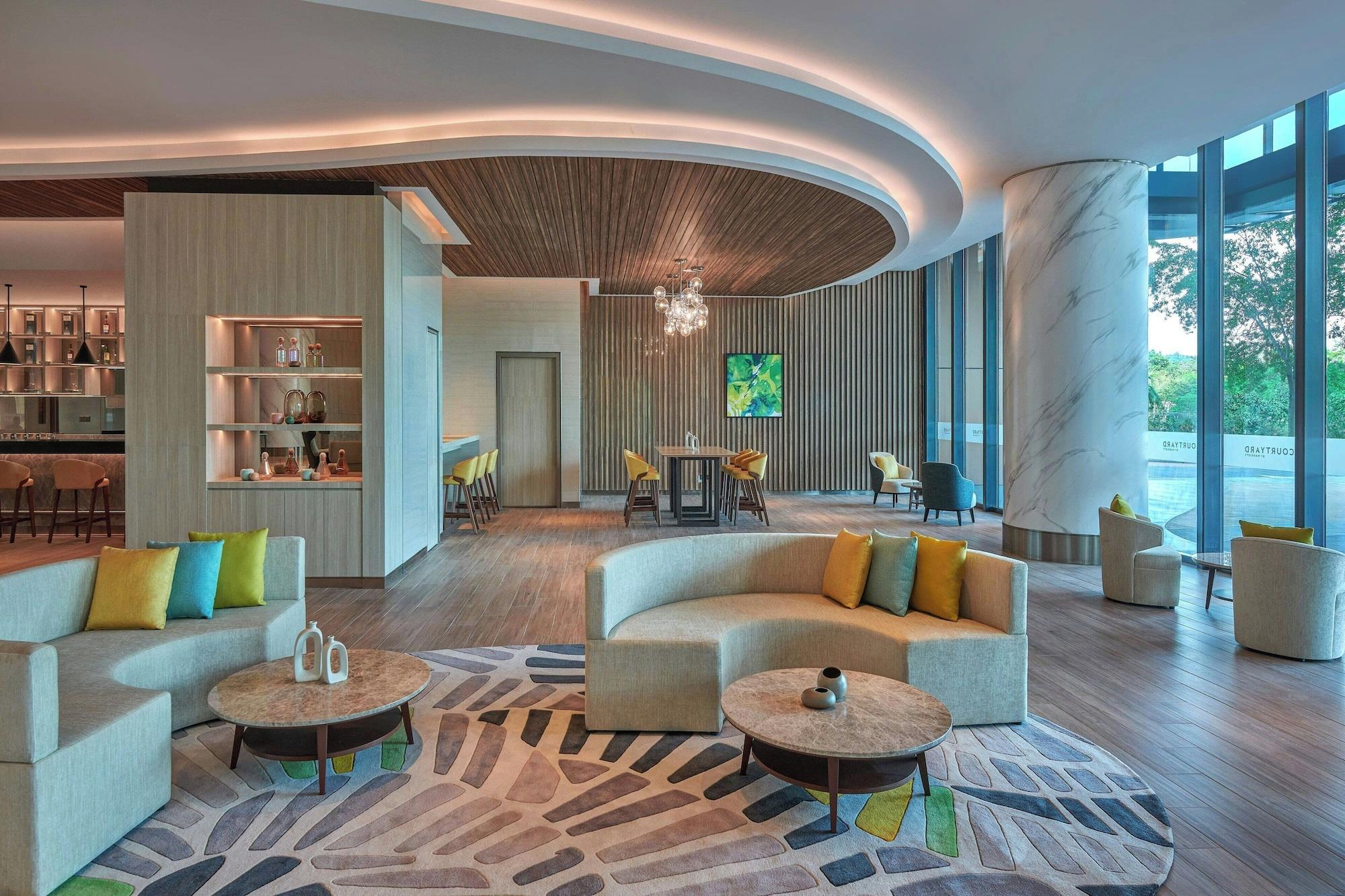 Vista Lobby Courtyard By Marriott Setia Alam