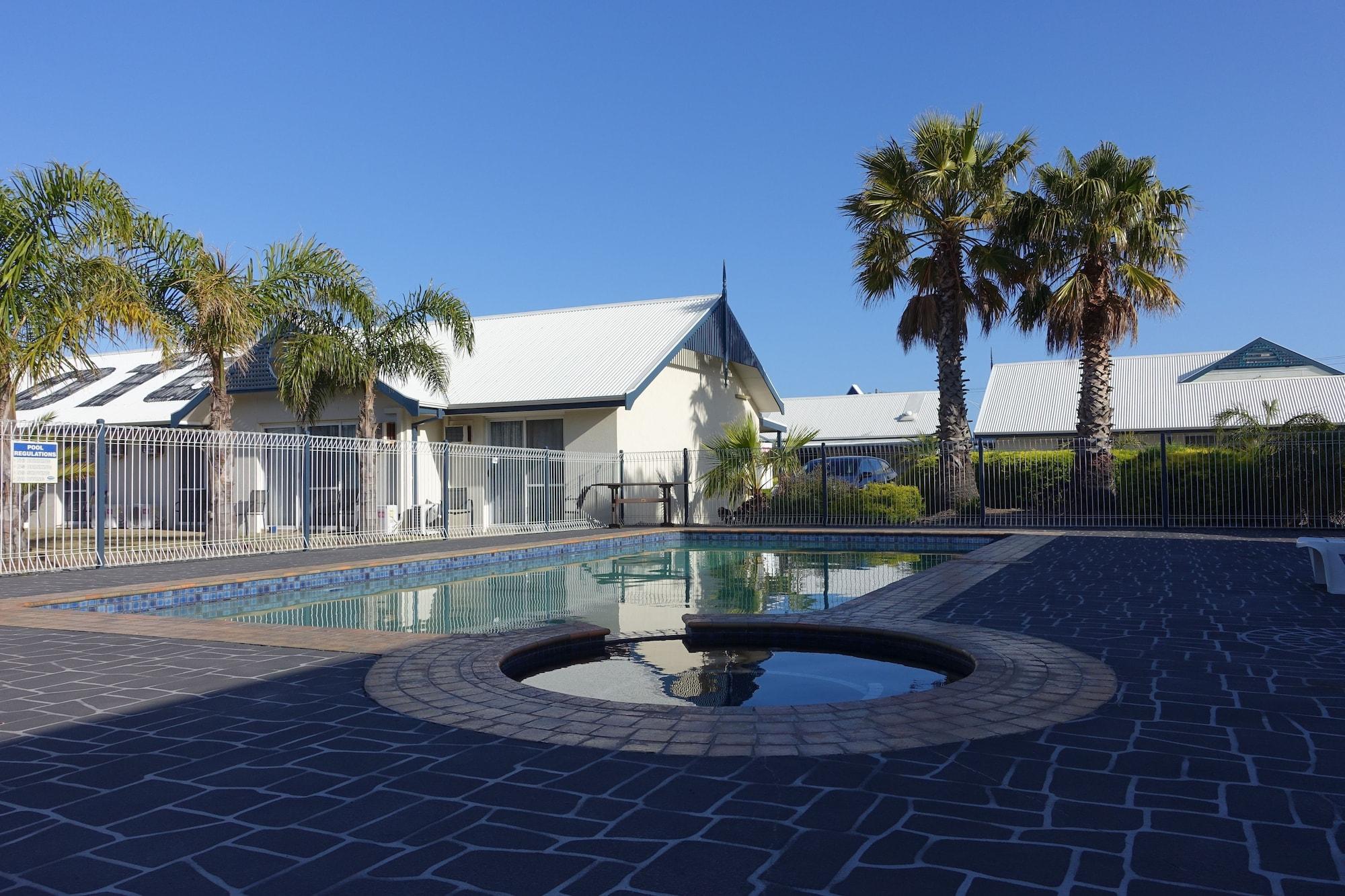 Spa Torquay Tropicana Motel