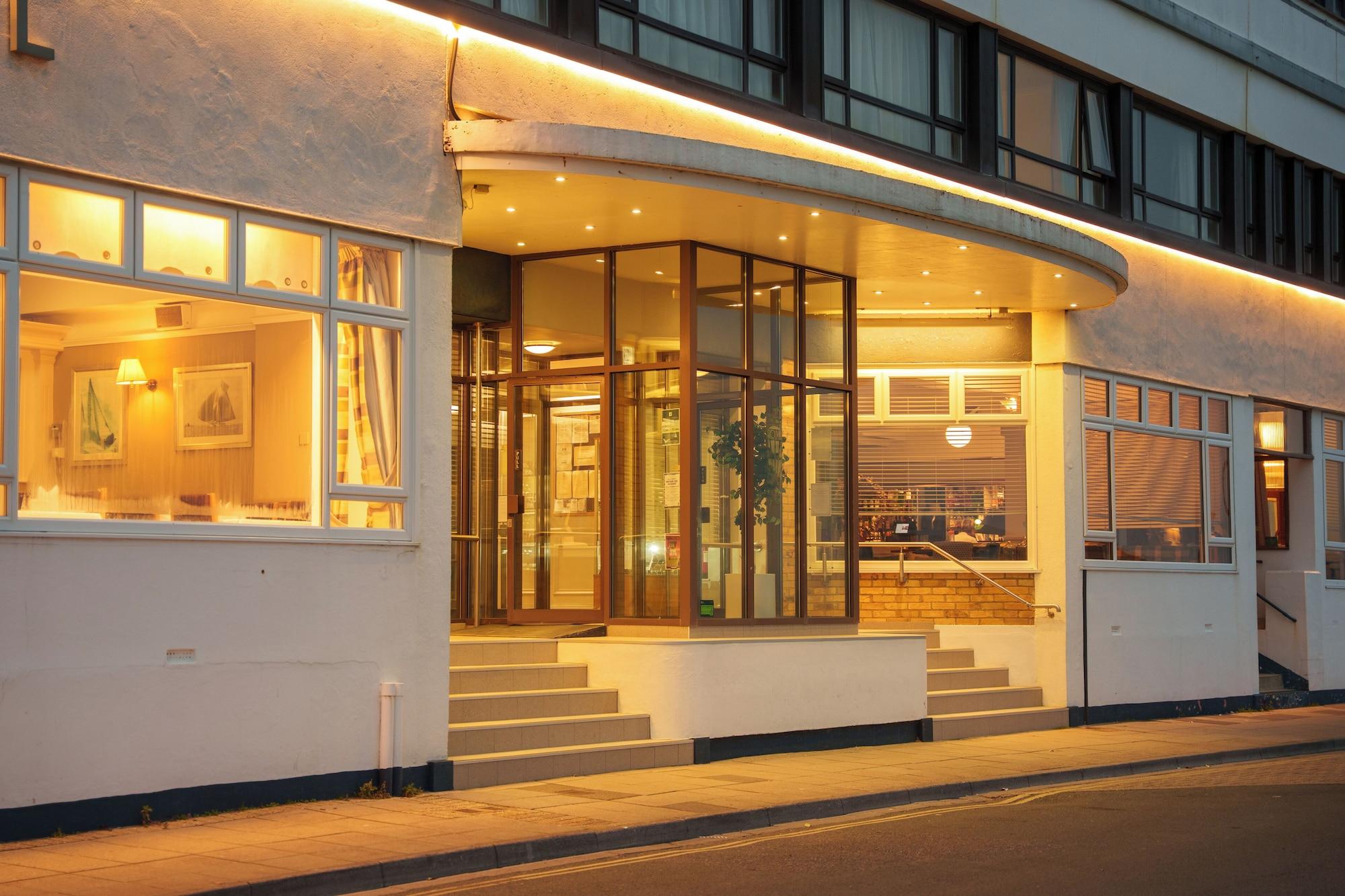 Vista Exterior Trouville Hotel by Compass Hospitality