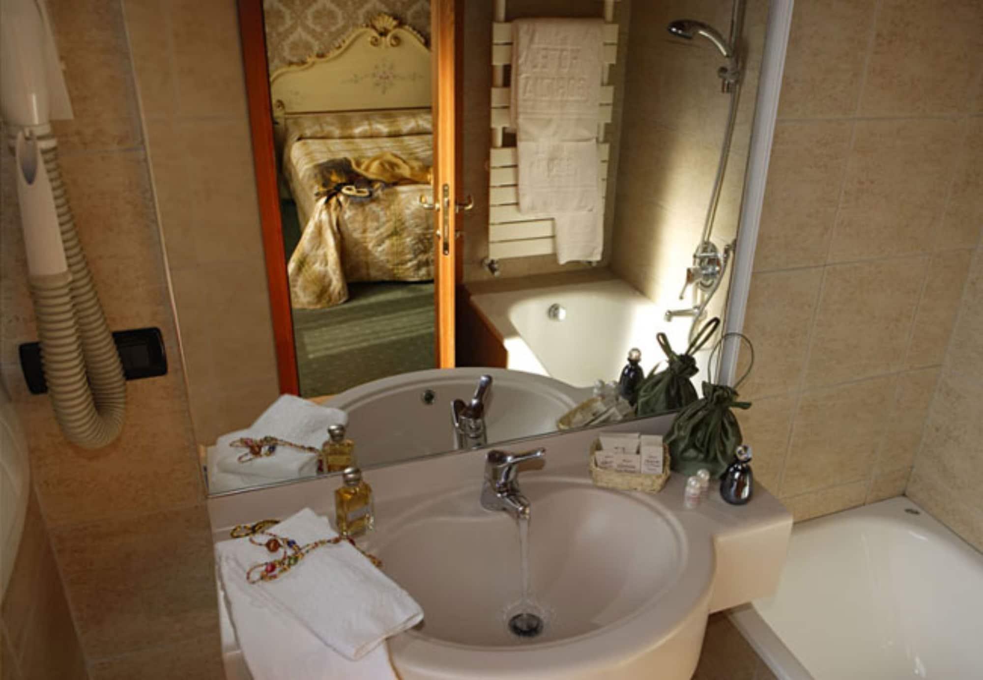 Set de Habitación Hotel Gorizia A La Valigia