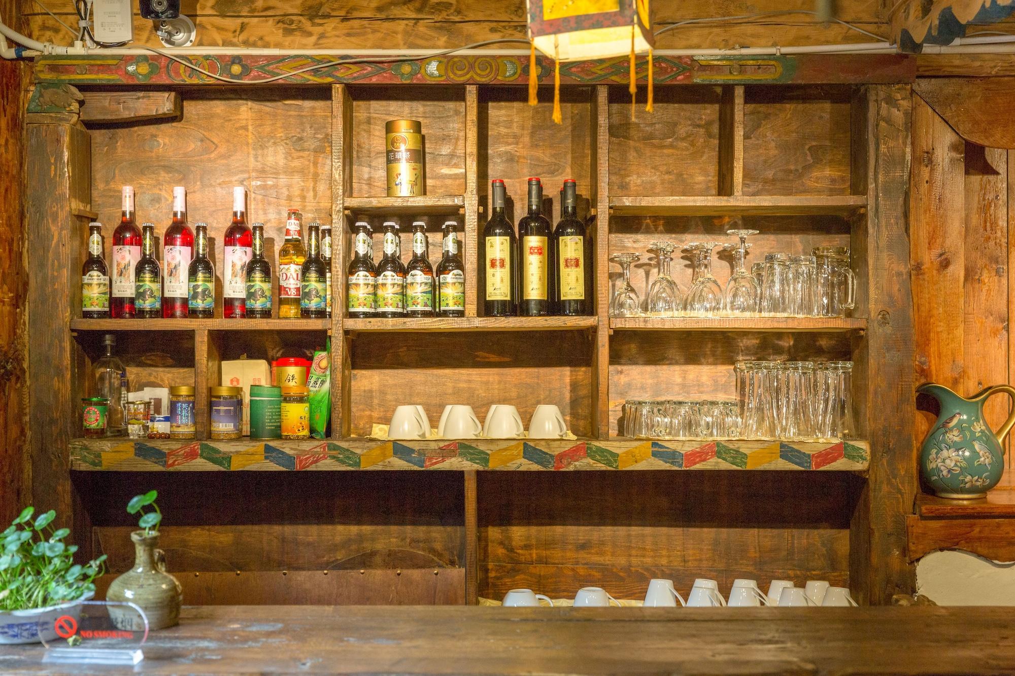 Bar/Salón Shangri-La E-Outfitting Boutique Hotel