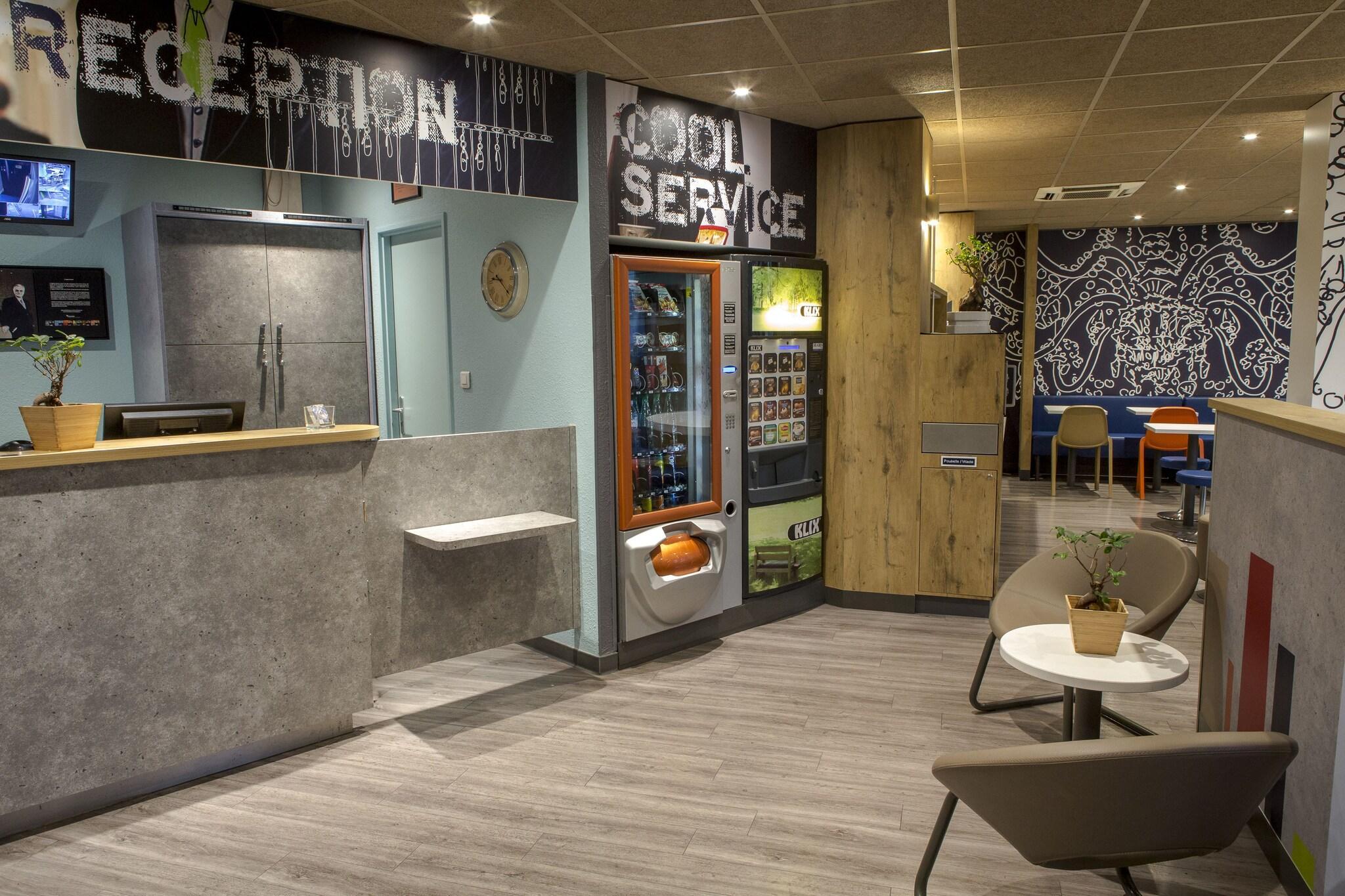 Bar/Salón ibis budget Marseille Timone