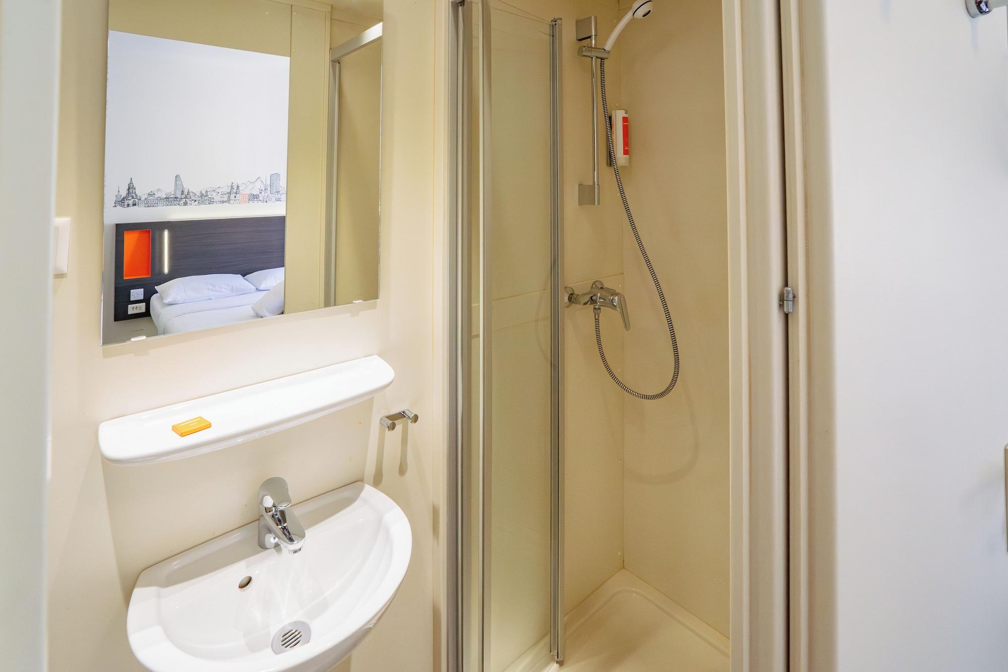 Equipamiento de Habitación easyHotel Zürich City Limmatplatz