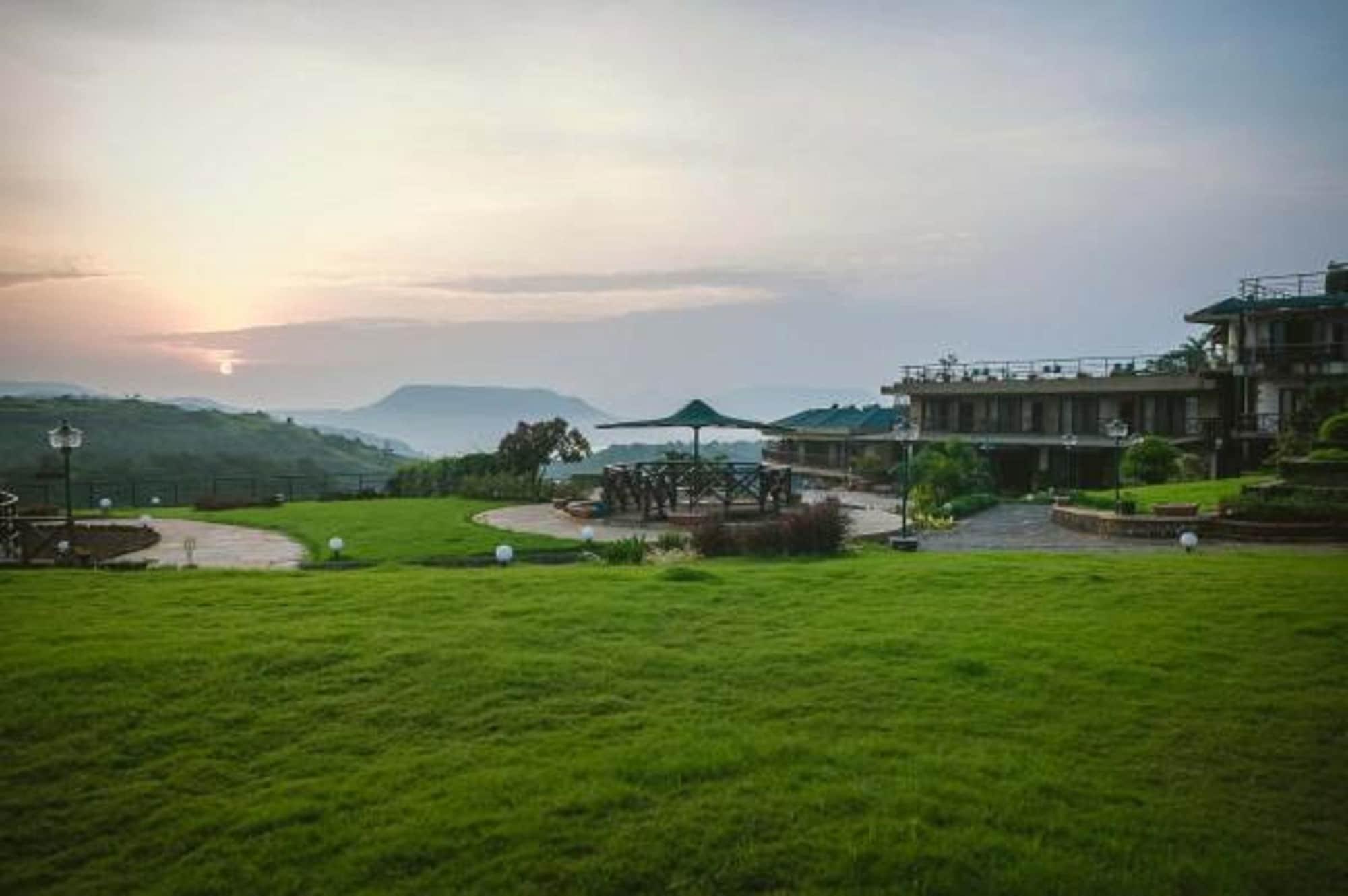 Gimnasio Upper Deck Resort - Stay and Relax at the Highest Peak Lonavala