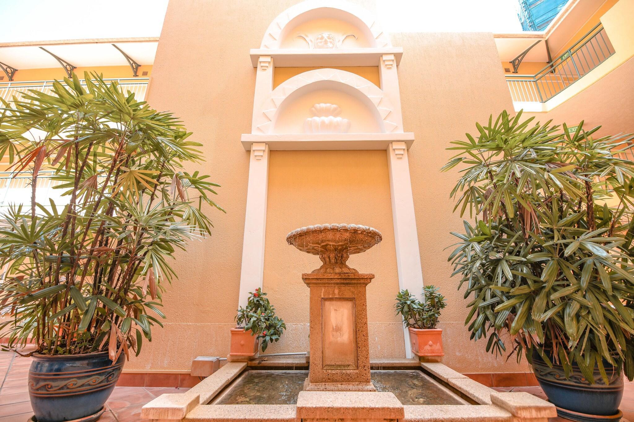 Vista Lobby Il Palazzo Boutique Apartments