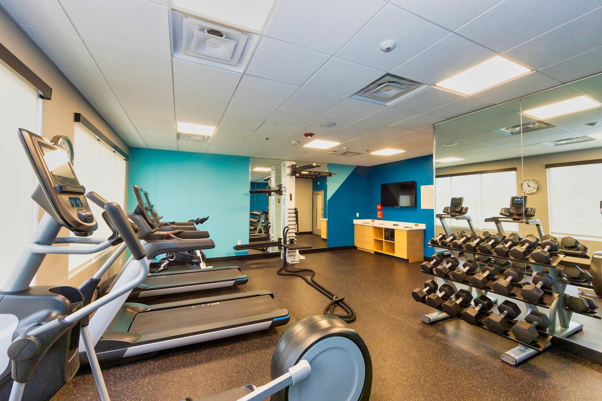 Gimnasio avid hotel Denver Airport Area by IHG