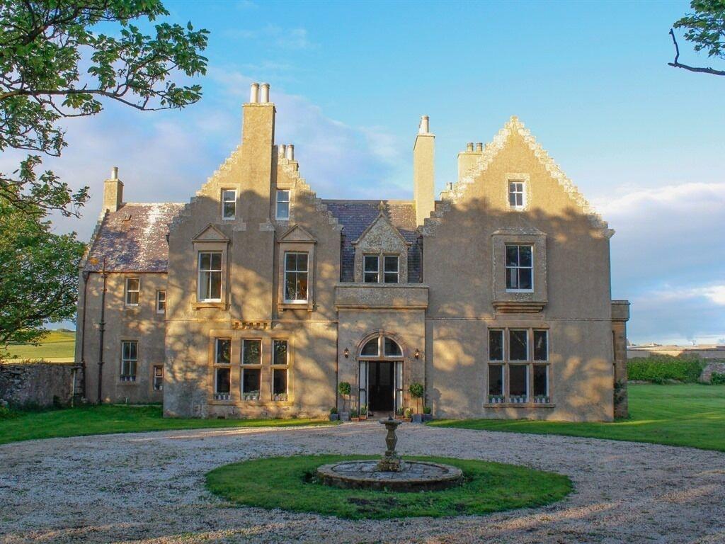 Varios Graemeshall House