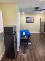 Alquiler Vacacional - Chic studio with WiFi and AC in tranquil Sarasota