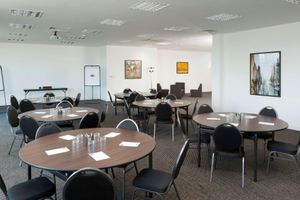 Alojamiento - Hampton by Hilton London Luton Airport