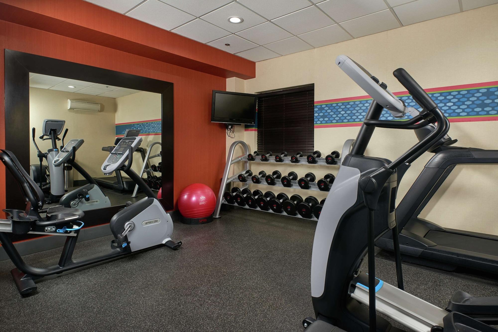 Gimnasio Hampton Inn Niagara Falls