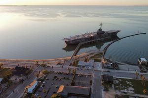 Alojamiento - Capri Beach Hotel