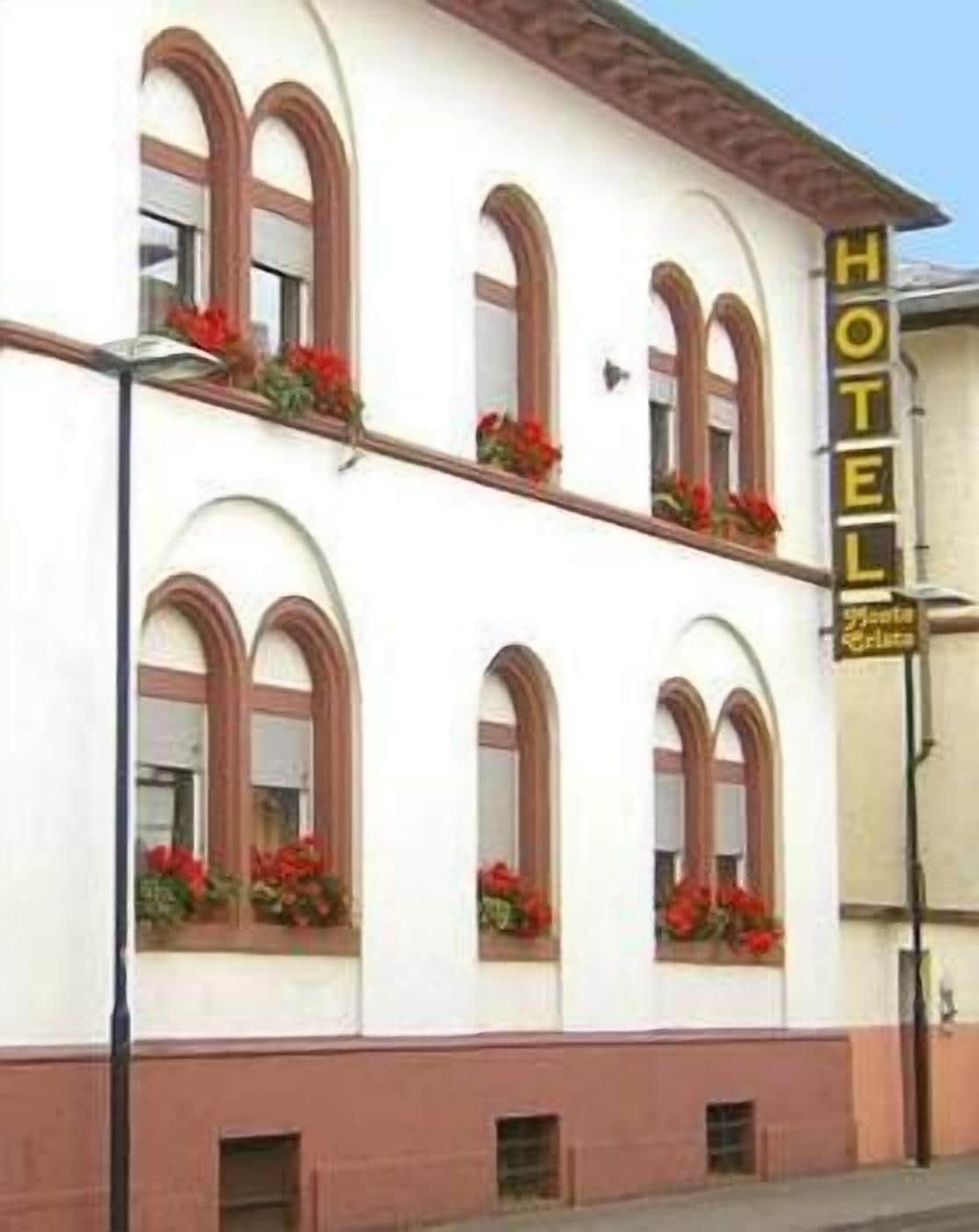 Varios Hotel Monte Cristo