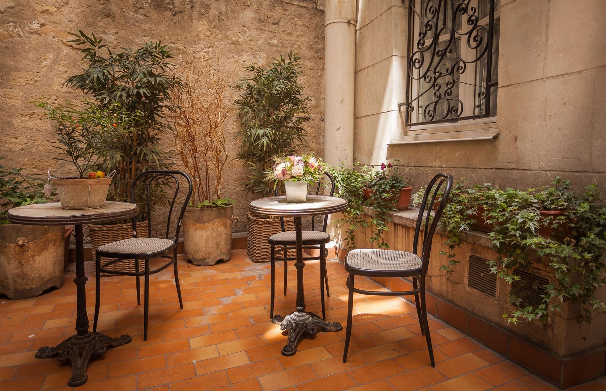 Vista Exterior Hotel Le Compostelle