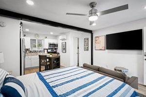 Alquiler Vacacional - 15 Chelsea Place 1 Bedroom Condo by RedAwning
