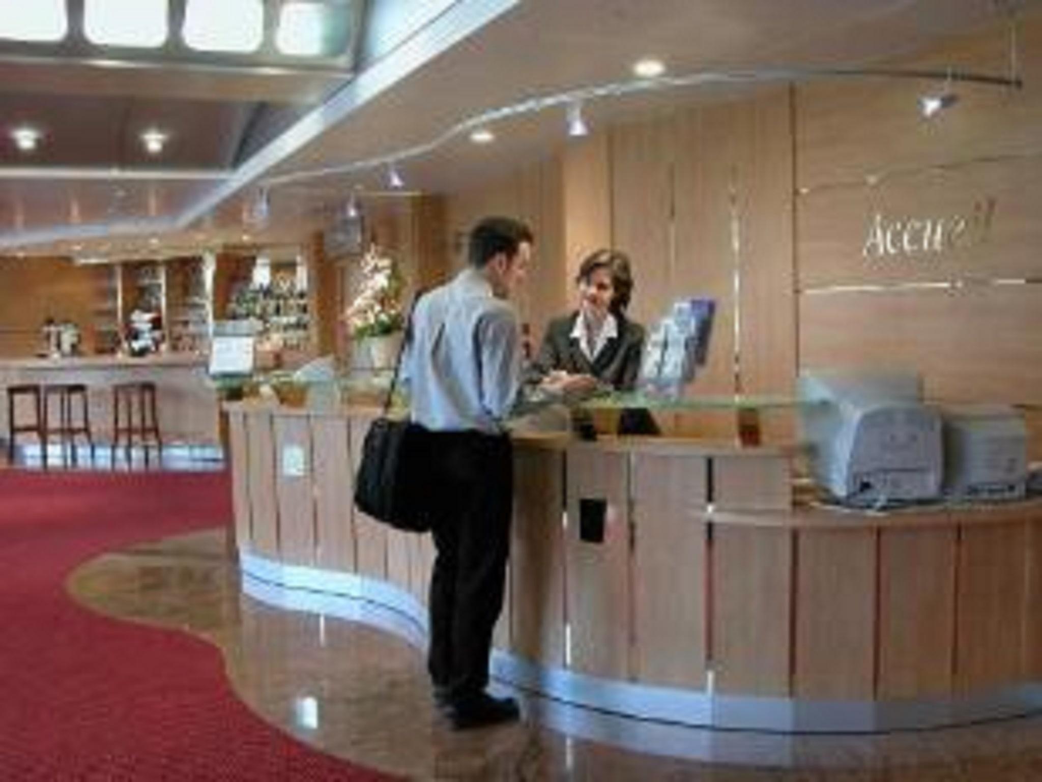 Vista Lobby Brit Hotel Nantes La Beaujoire Parc Expo