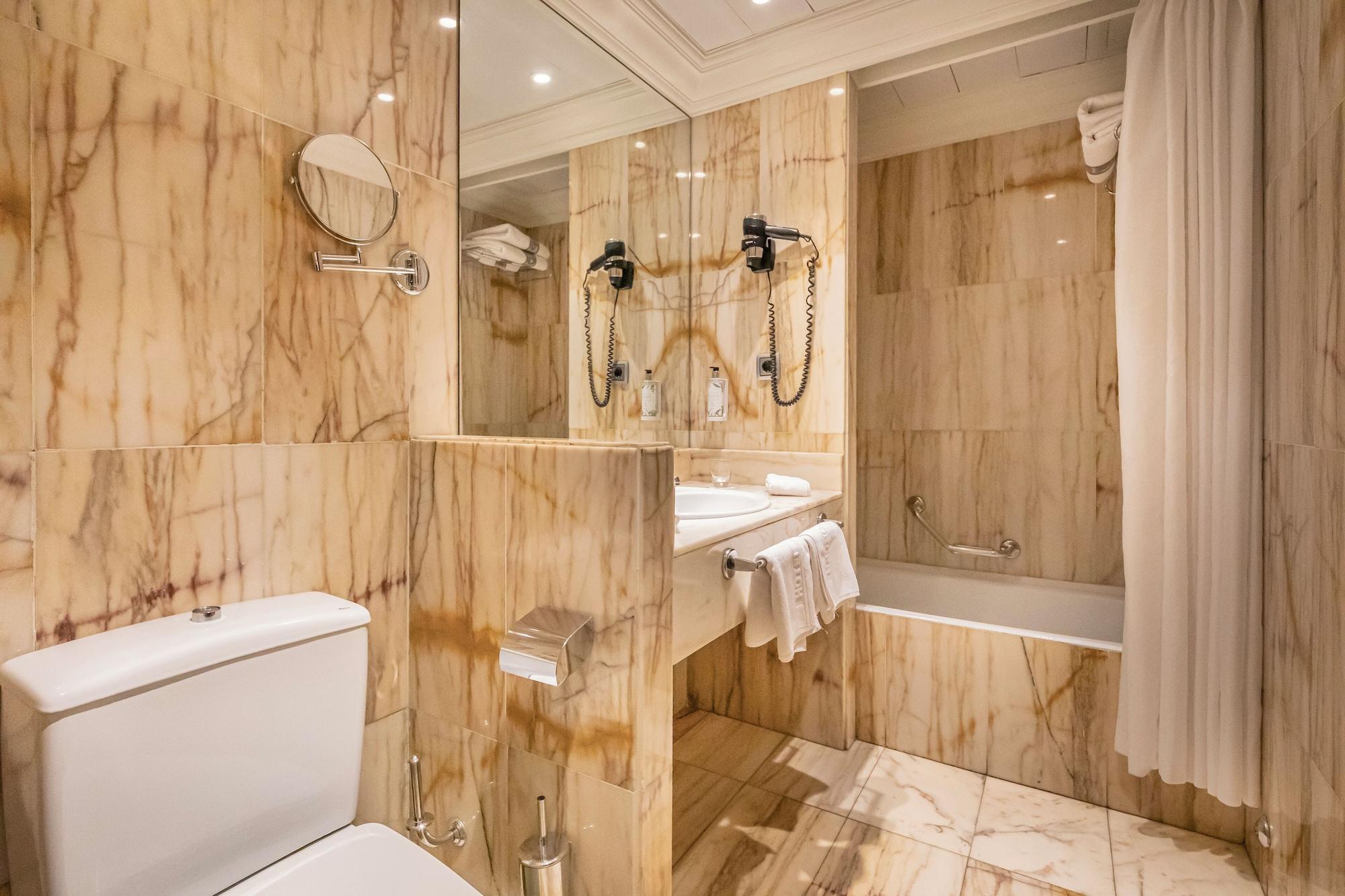 Equipamiento de Habitación Hotel Europa