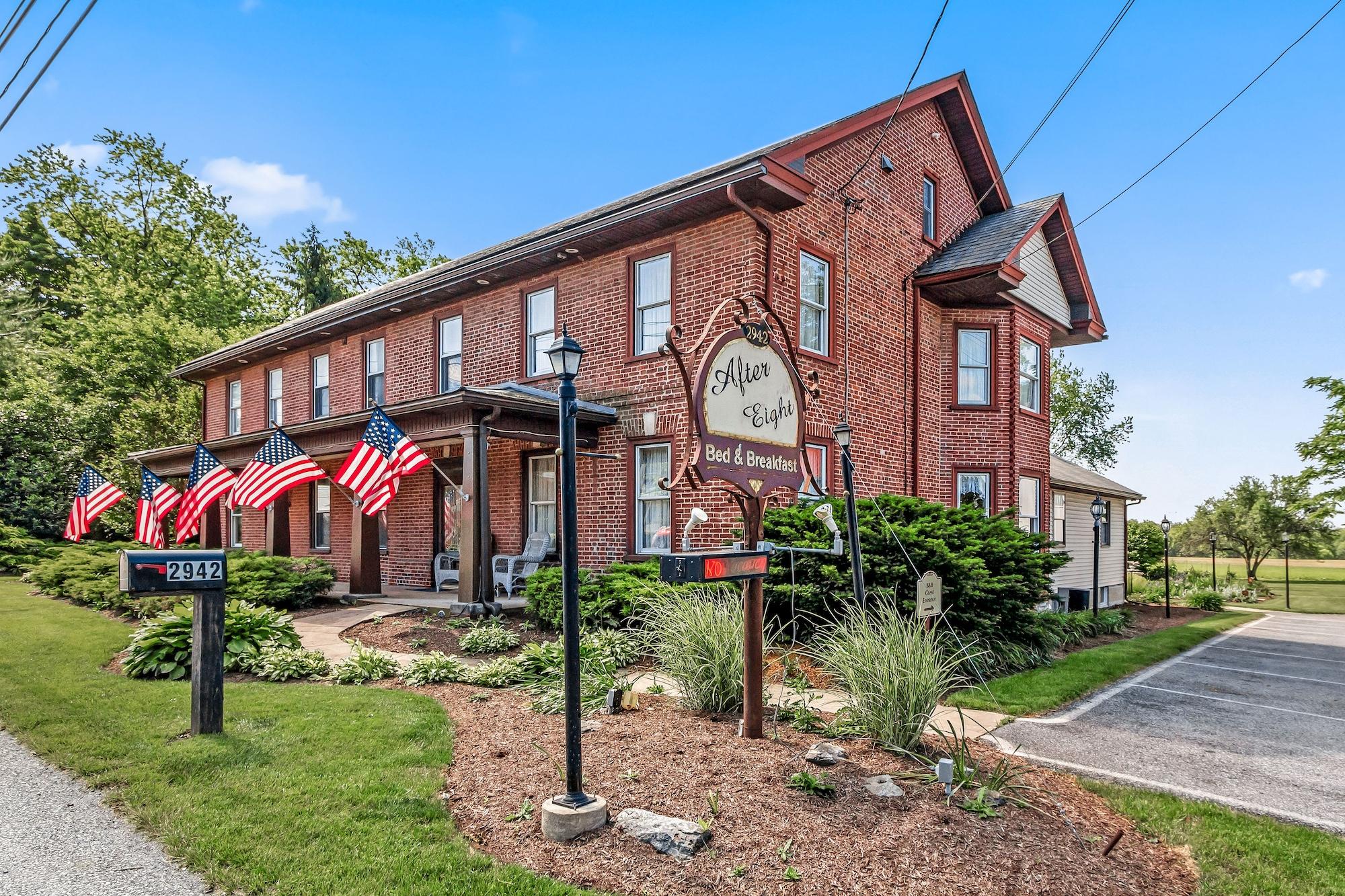 Varios After Eight Bed and Breakfast