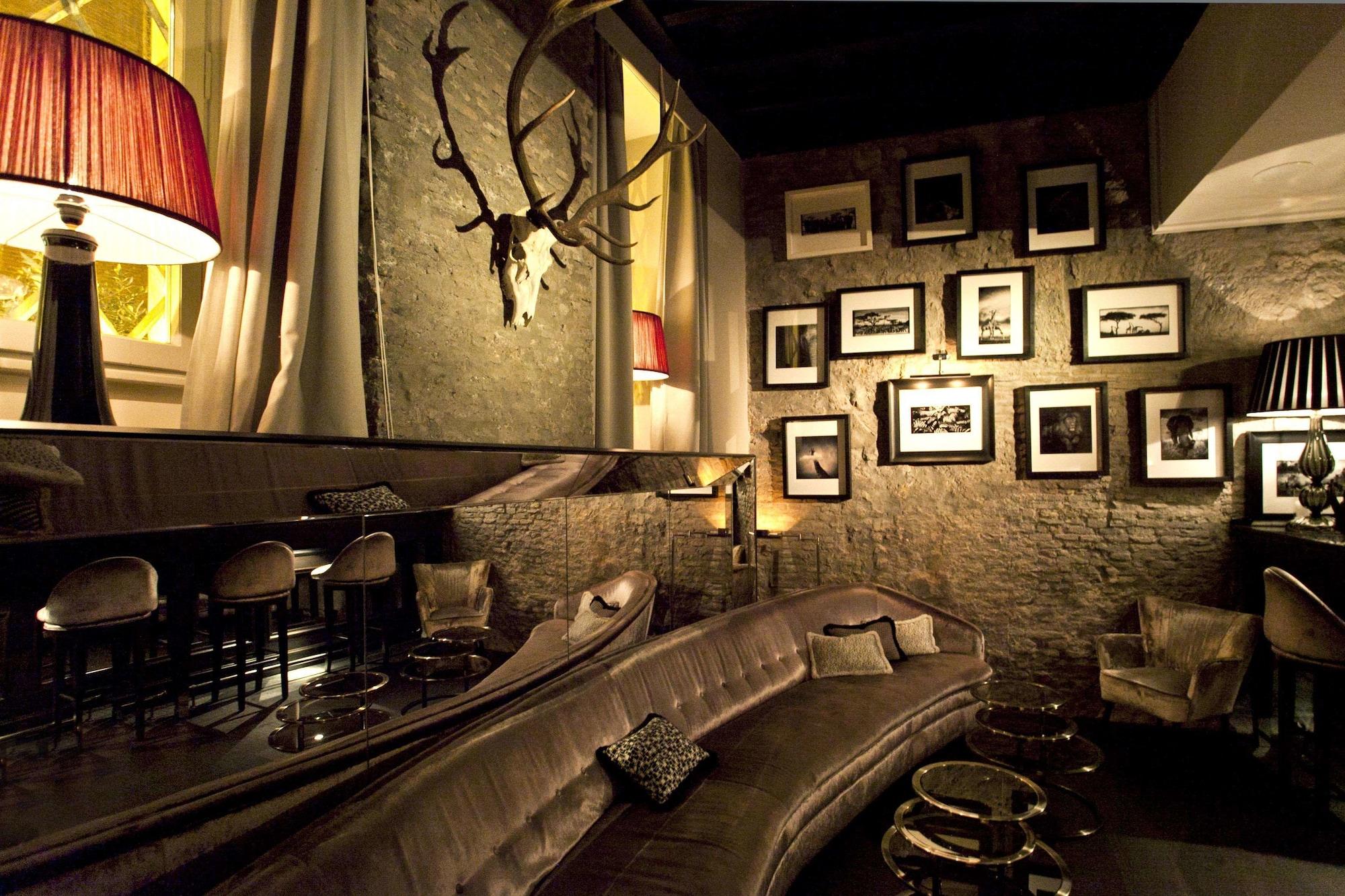 Bar/Salón DOM Hotel