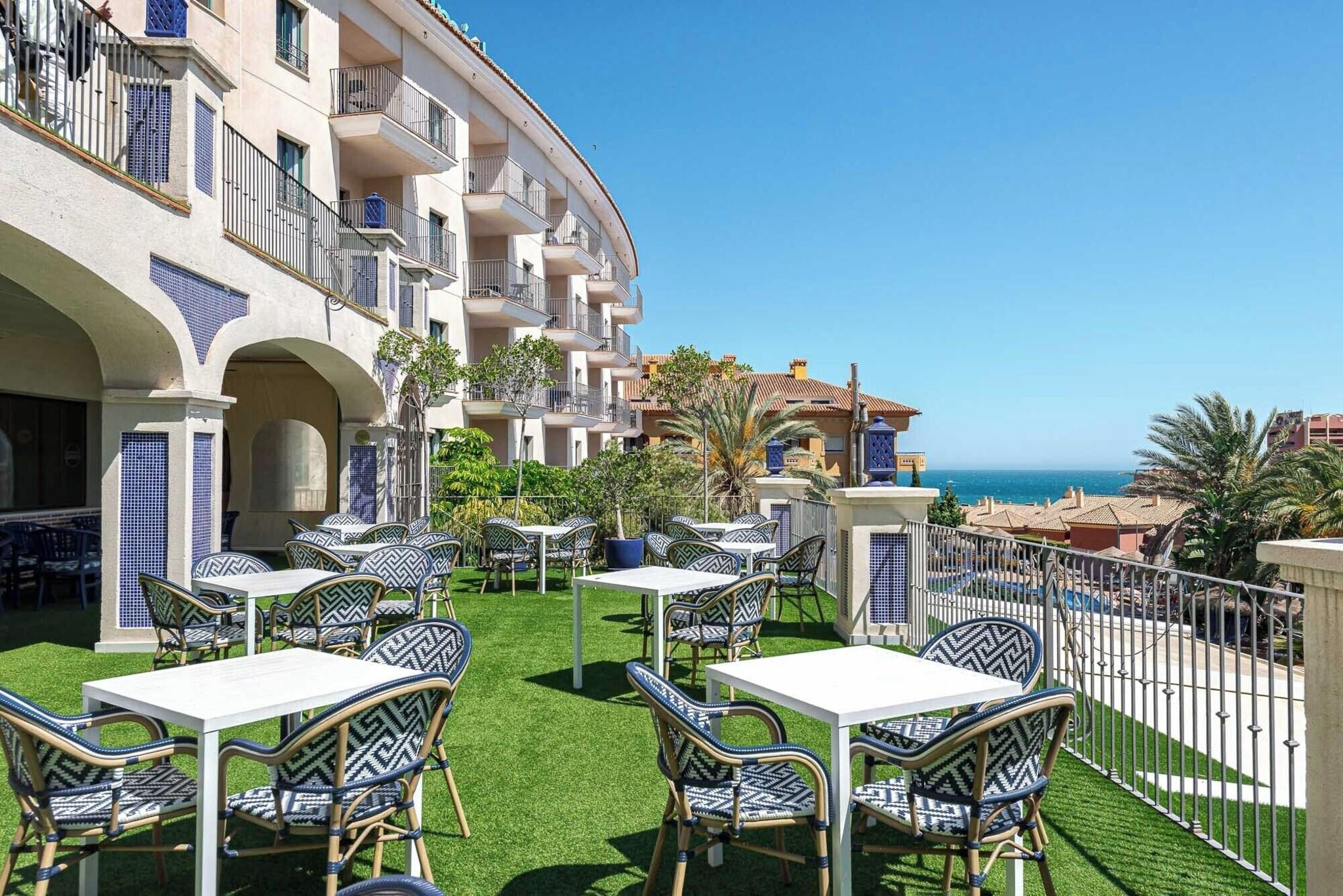 Vista Exterior Benalmádena Palace - Hotel SPA & Apartments